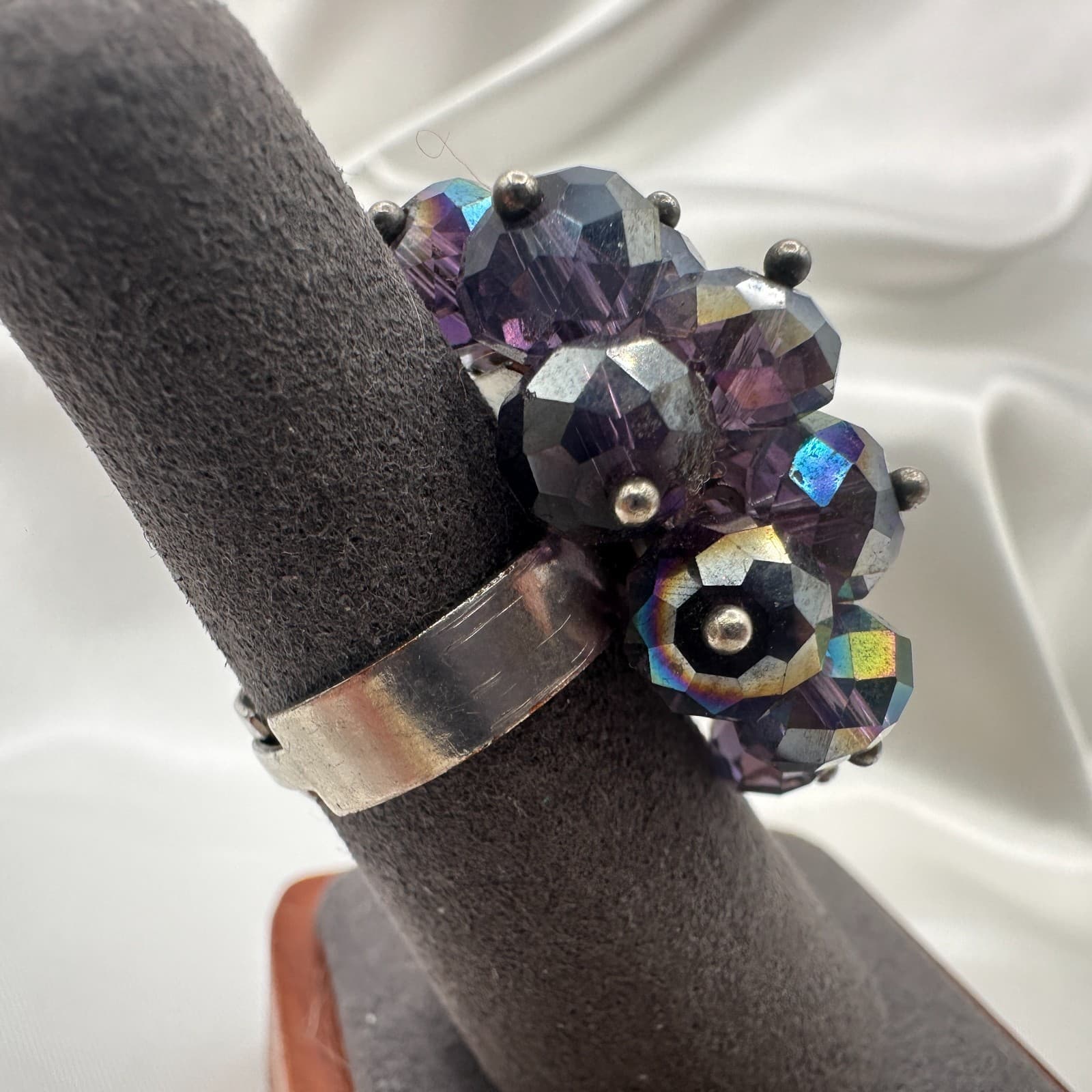 Vintage Y2K Silver Tone Smoky Purple Iridescent Beaded Ring Women's Jewelry - Thumbnail 3