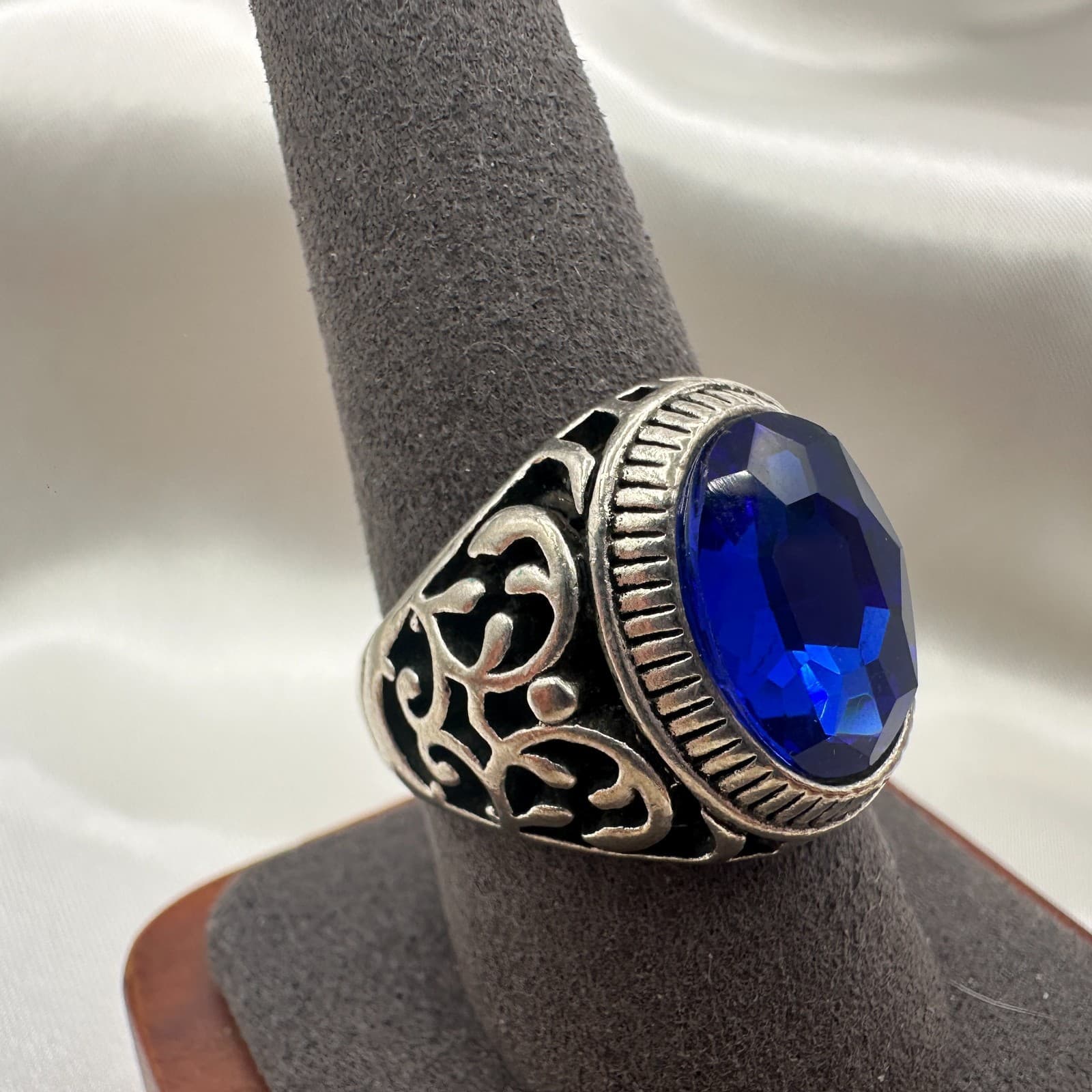 Vintage Y2K Filigree Silver Tone Blue Stone Ring Unisex Classic Fashion Jewelry - Thumbnail 2