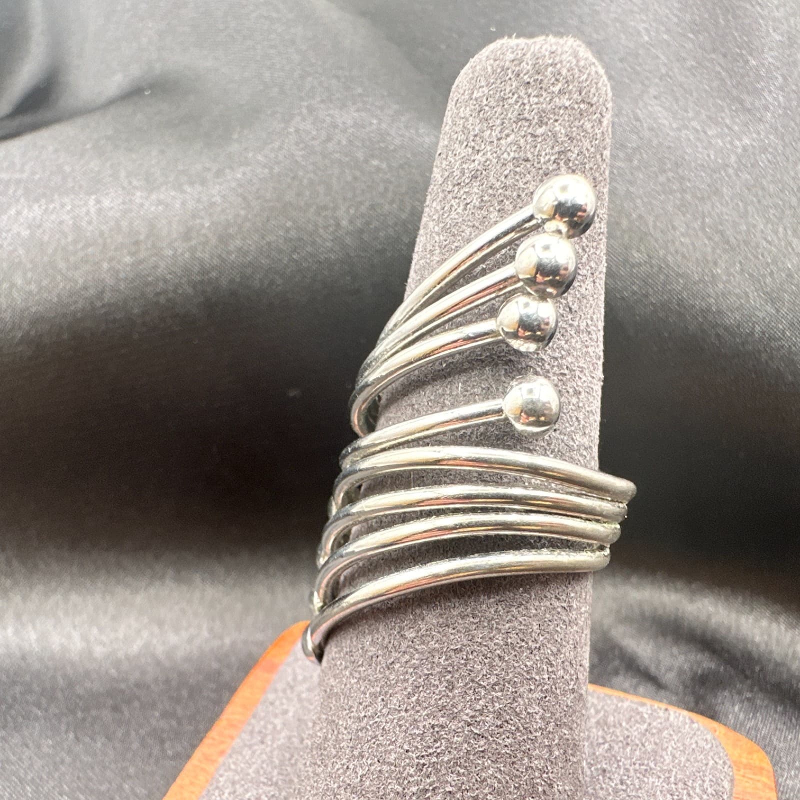 Vintage Y2K Silver Tone Memory Wire Wrap Ring Women's Classic Fashion Jewelry - Thumbnail 5