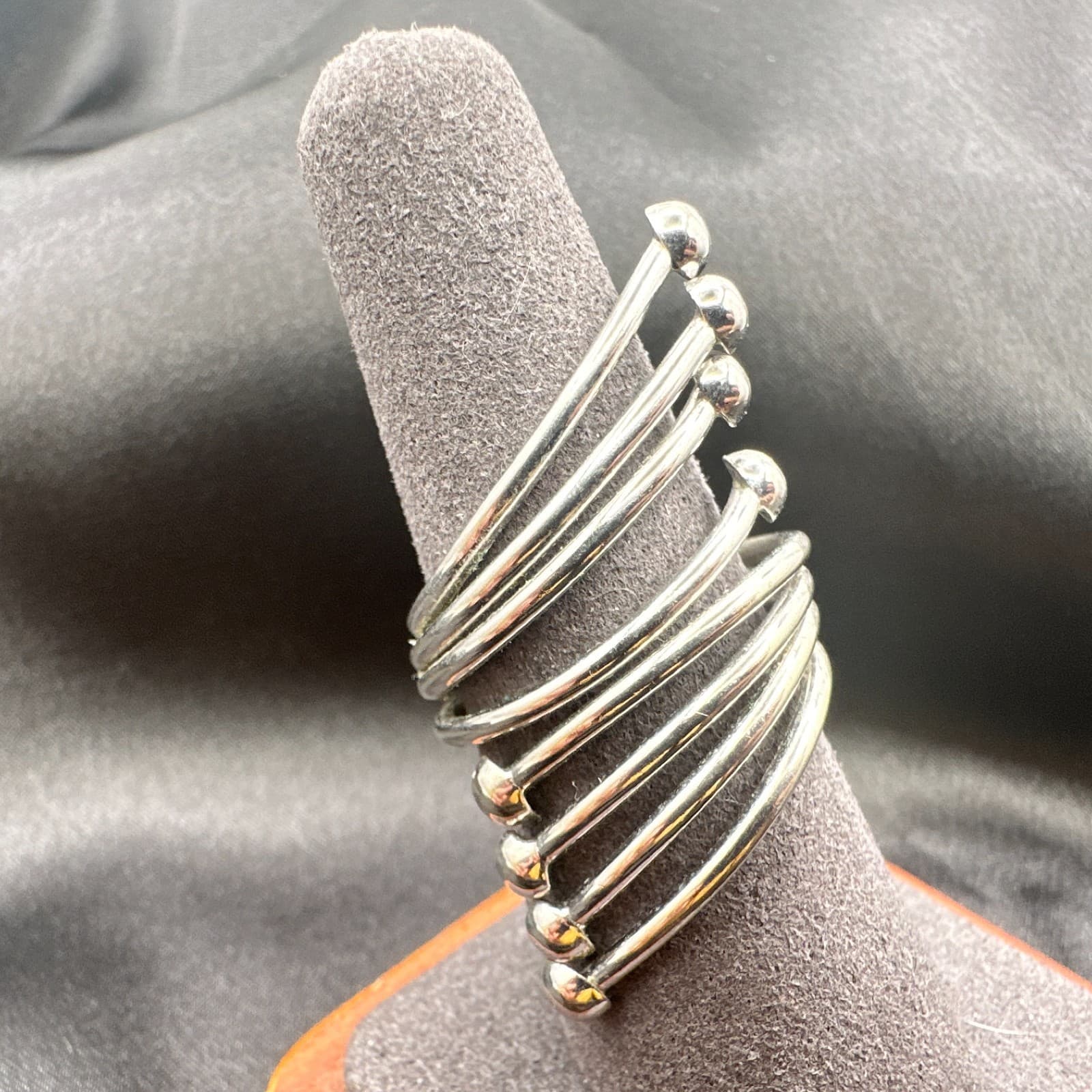 Vintage Y2K Silver Tone Memory Wire Wrap Ring Women's Classic Fashion Jewelry - Thumbnail 6