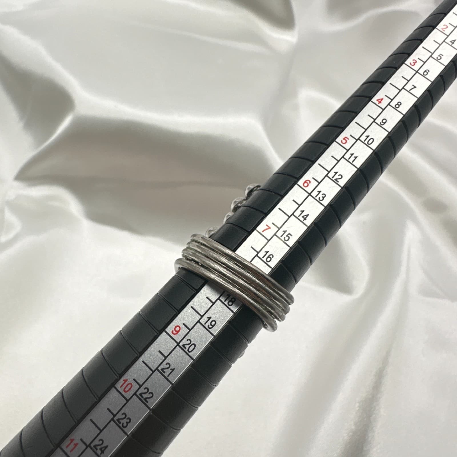 Vintage Y2K Silver Tone Memory Wire Wrap Ring Women's Classic Fashion Jewelry - Thumbnail 9