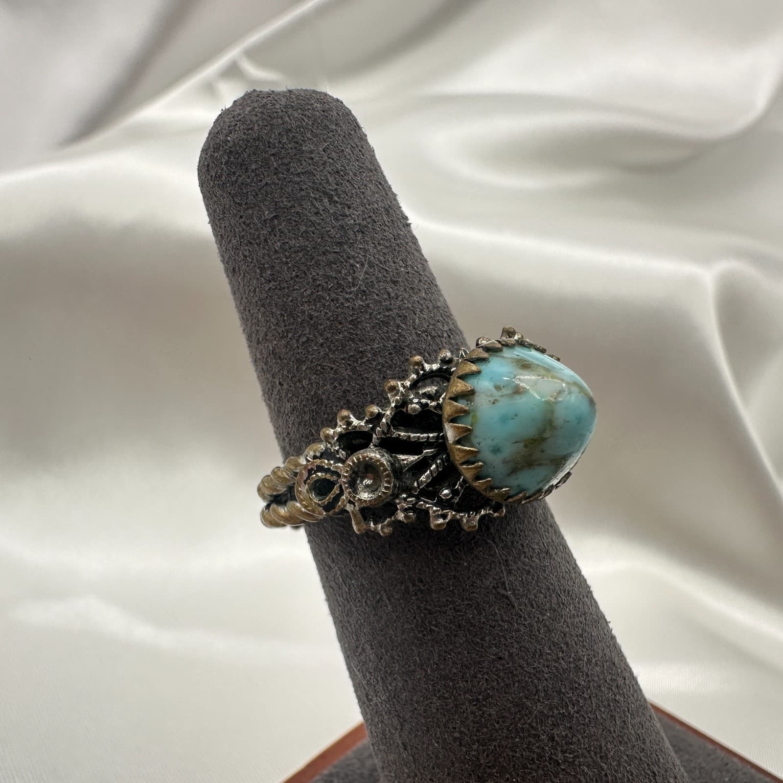 Vintage Y2K Silver Tone Turquoise Statement Ring Women's Classic Fashion Jewelry - Thumbnail 2