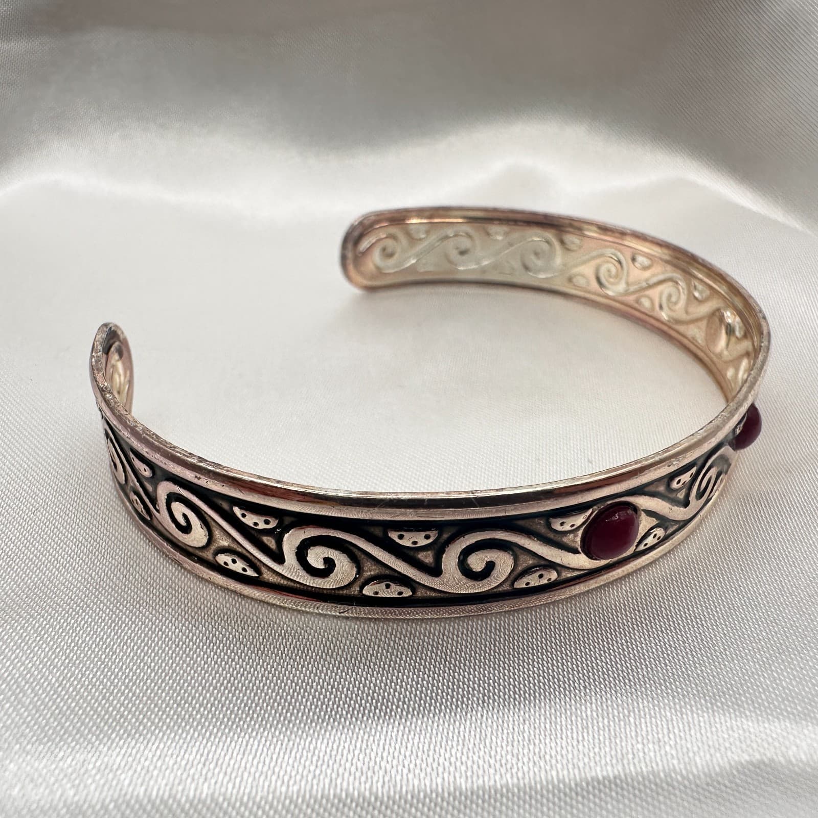 Vintage 90s Silver Tone Red Glass Scroll Cuff Bracelet Boho Ethnic Jewelry - Thumbnail 4