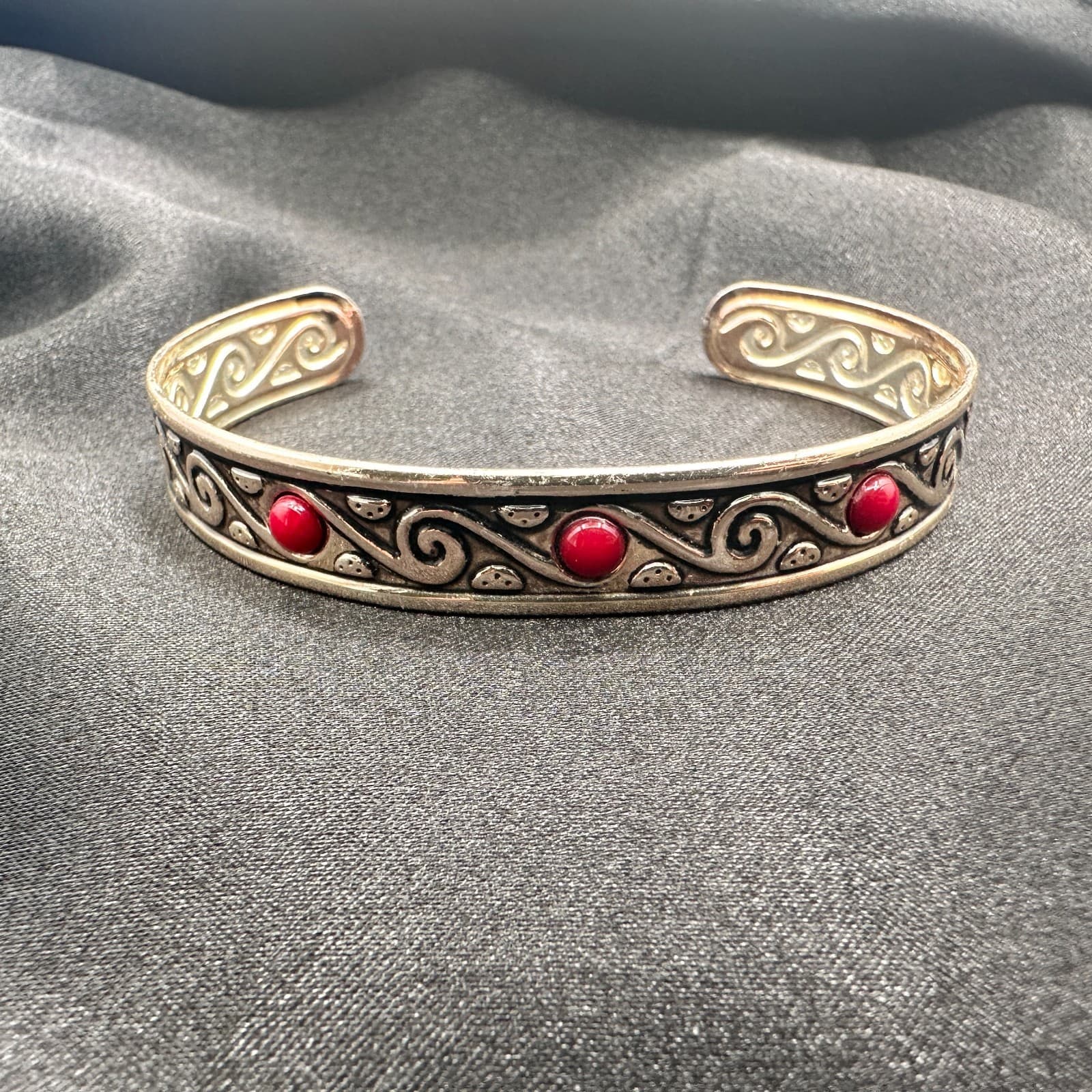 Vintage 90s Silver Tone Red Glass Scroll Cuff Bracelet Boho Ethnic Jewelry - Thumbnail 8
