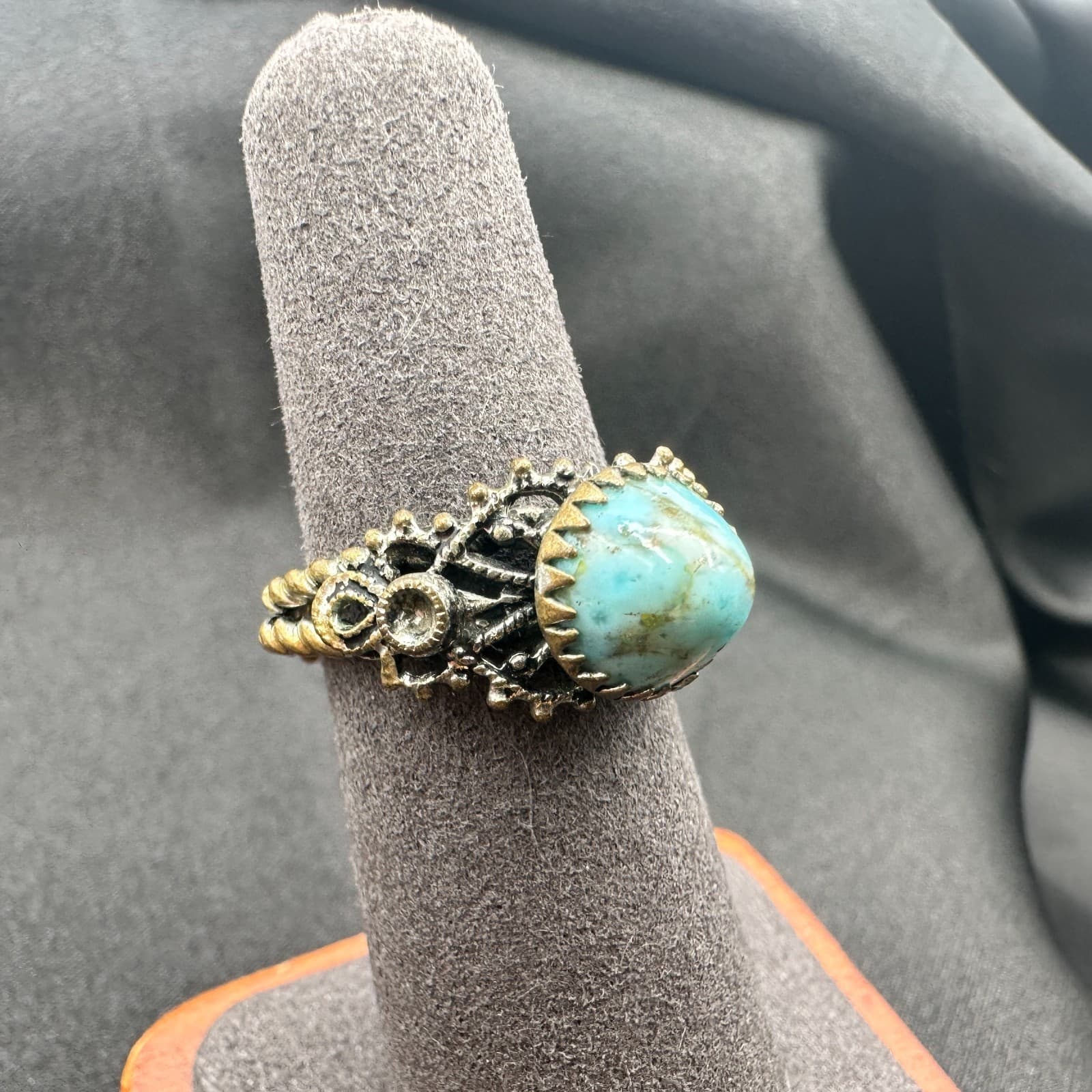 Vintage Y2K Silver Tone Turquoise Statement Ring Women's Classic Fashion Jewelry - Thumbnail 6