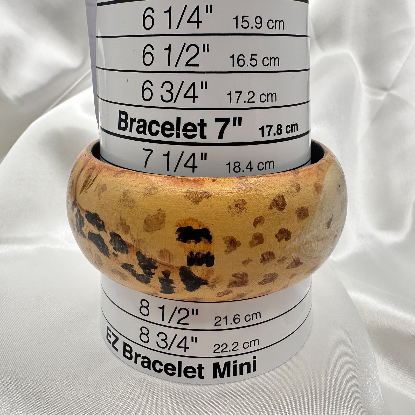 Vintage 90s Wooden Tiger Face Bangle Wide Exotic Animal Print Bracelet Jewelry - Thumbnail 9