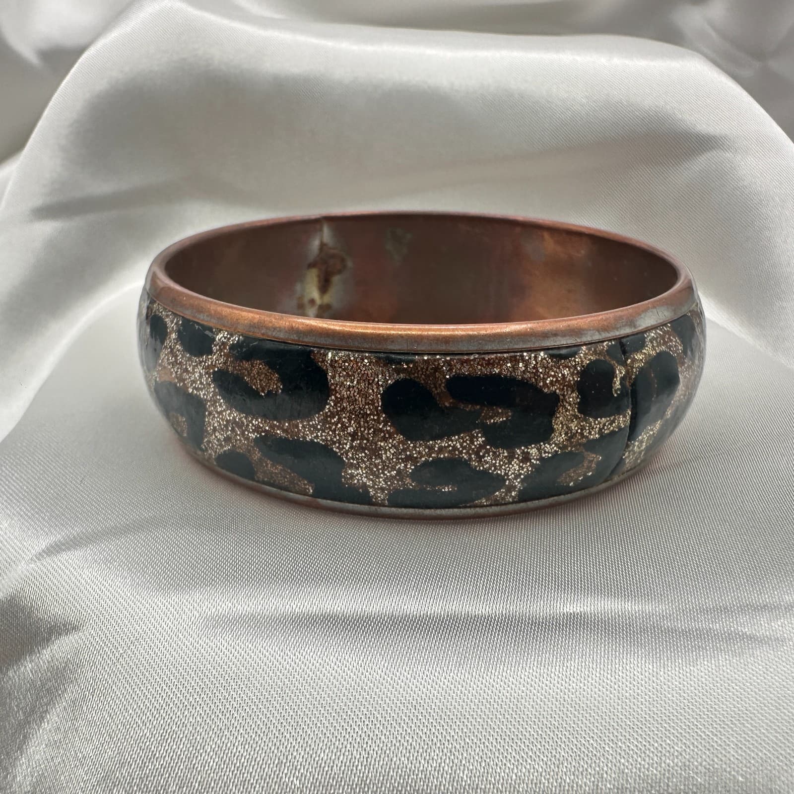 Vintage 80s Leopard Bangle Wide Cheetah Animal Print Sparkle Bracelet Jewelry - Thumbnail 4