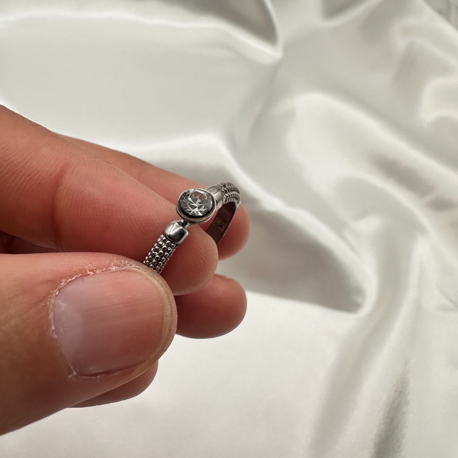 Vintage Y2K Silver Tone Clear Rhinestone Ring Women's Classic Fashion Jewelry - Thumbnail 10