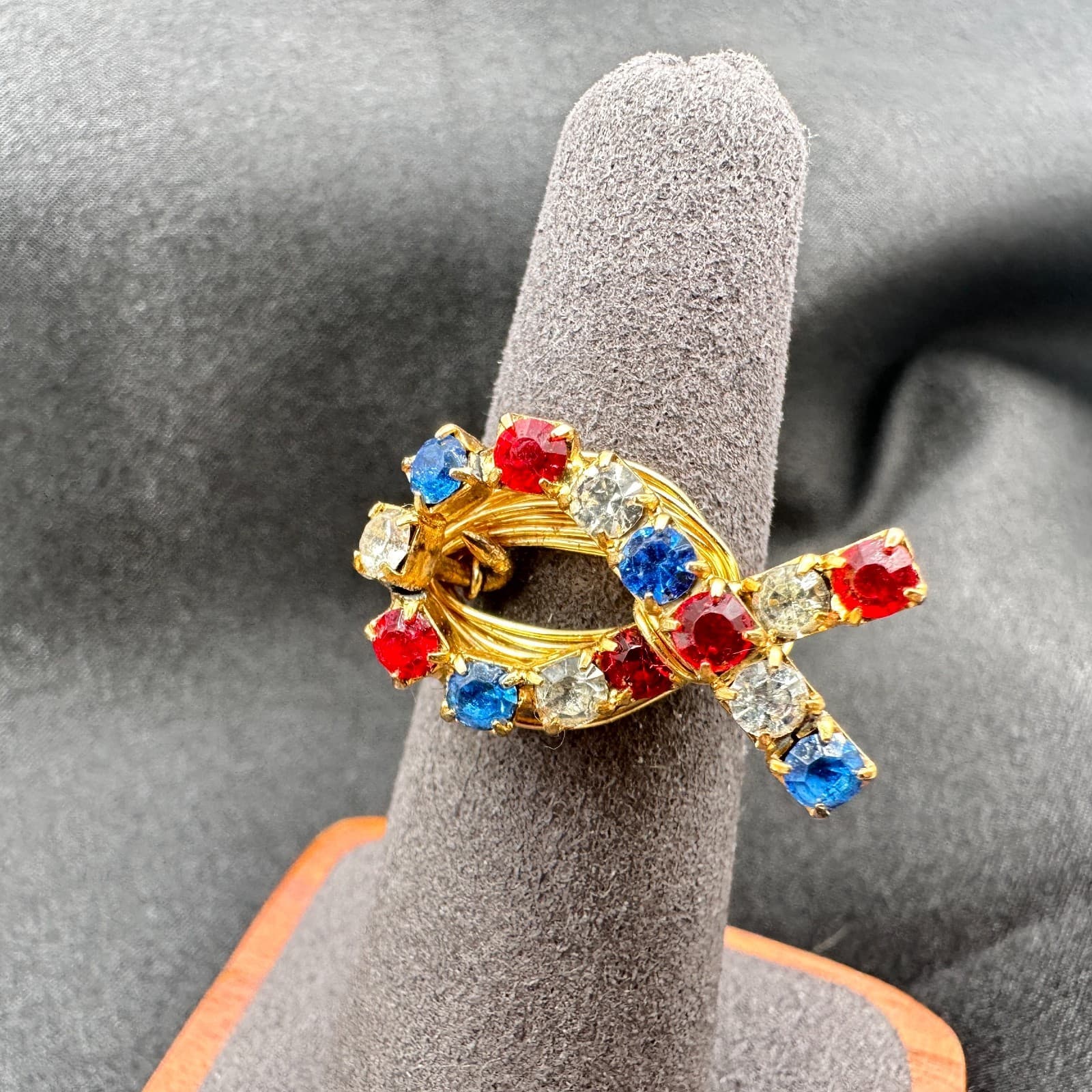 VTG Y2K Gold Tone Rhinestones Statement Bow Ring Women's Classic Fashion Jewelry - Thumbnail 5