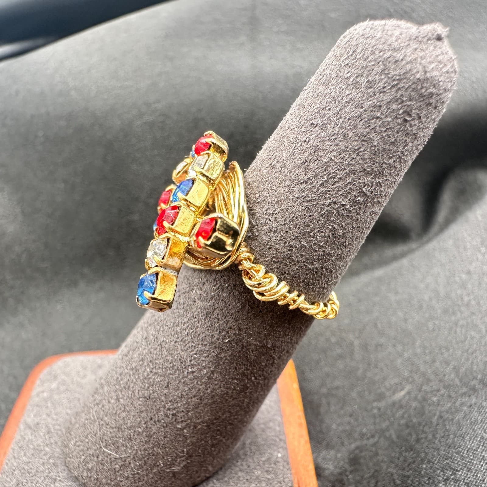 VTG Y2K Gold Tone Rhinestones Statement Bow Ring Women's Classic Fashion Jewelry - Thumbnail 6