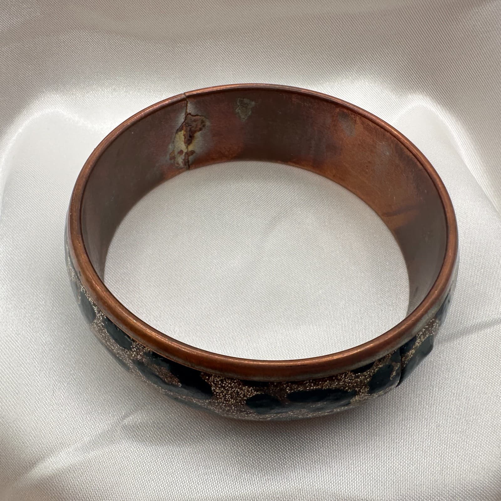 Vintage 80s Leopard Bangle Wide Cheetah Animal Print Sparkle Bracelet Jewelry - Thumbnail 2