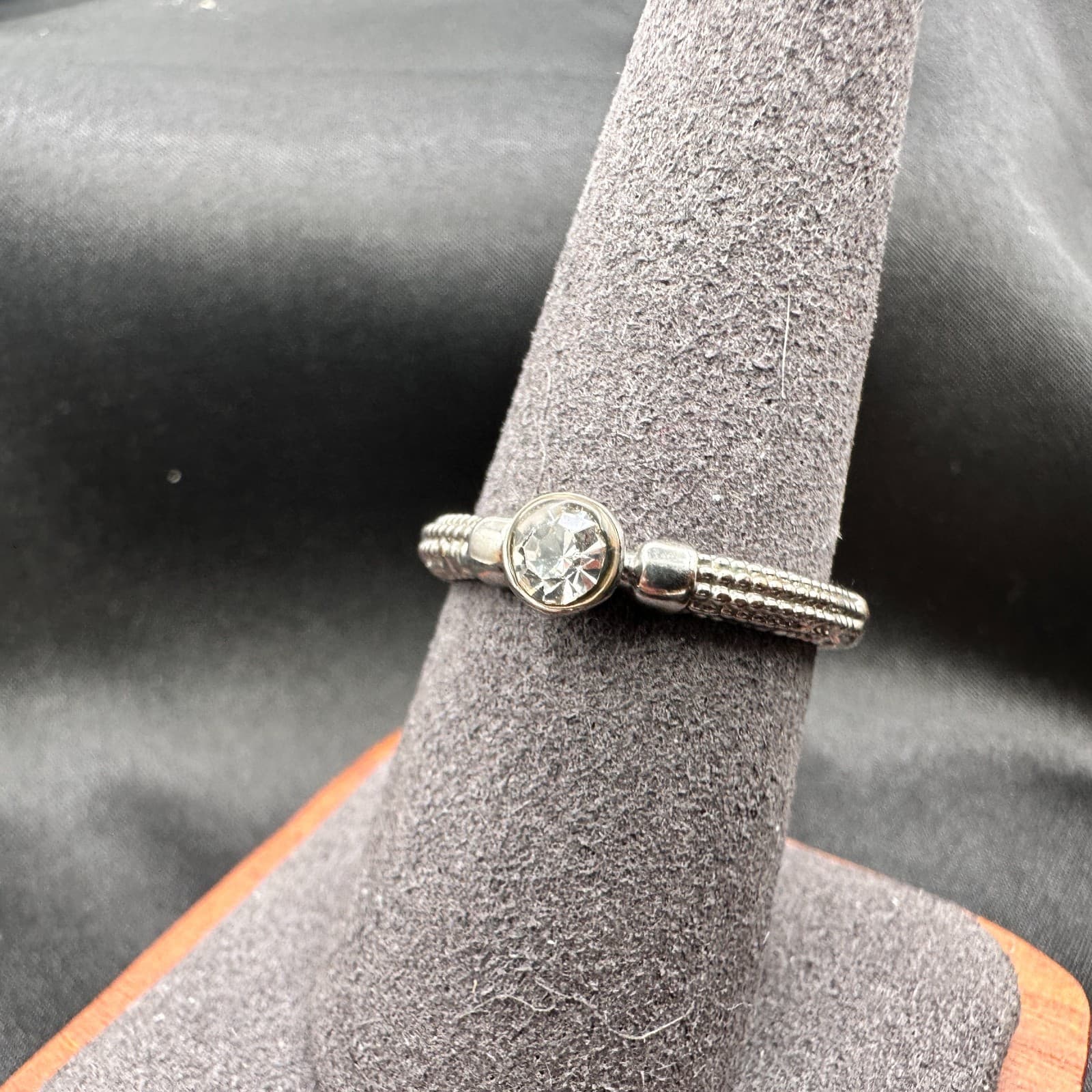 Vintage Y2K Silver Tone Clear Rhinestone Ring Women's Classic Fashion Jewelry - Thumbnail 6