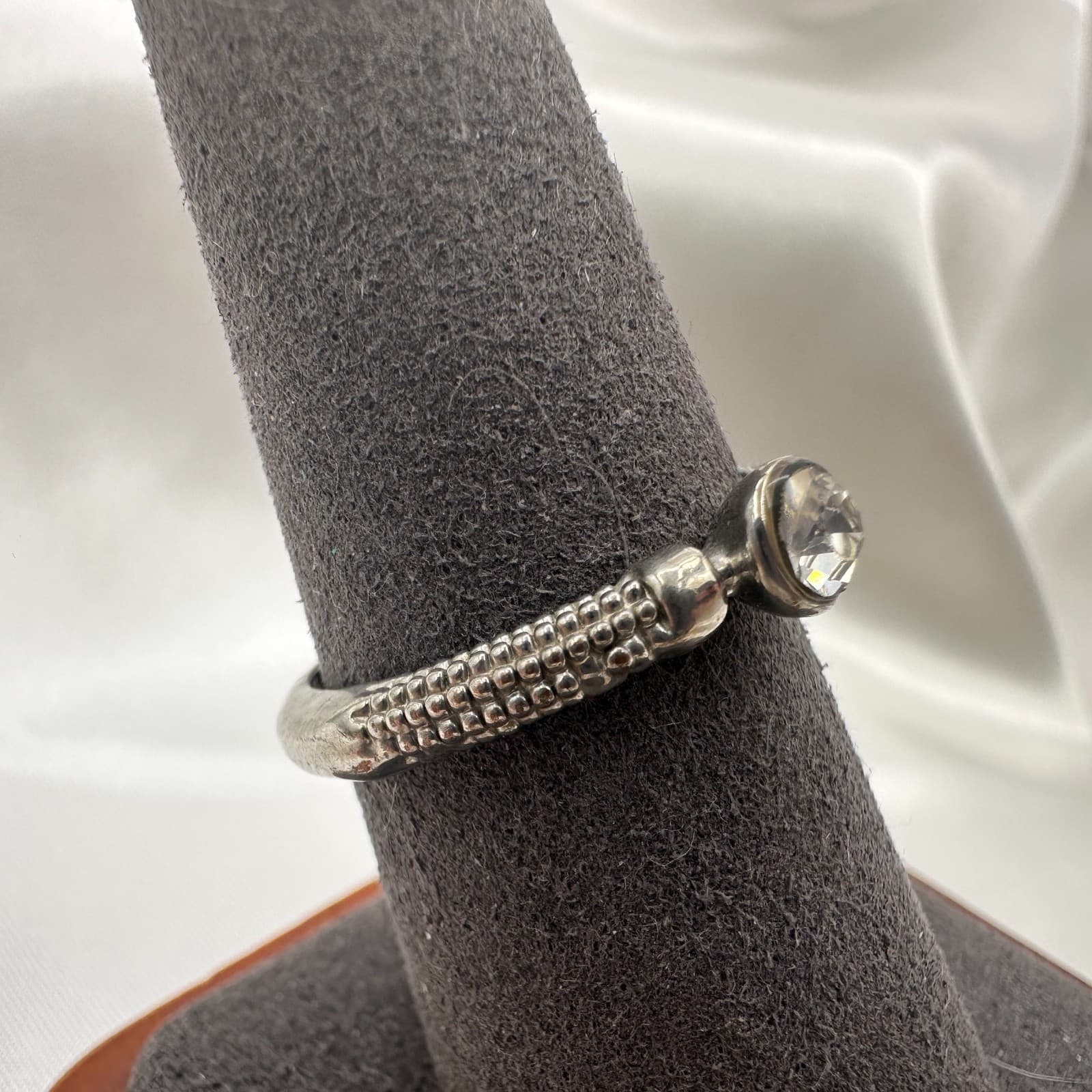 Vintage Y2K Silver Tone Clear Rhinestone Ring Women's Classic Fashion Jewelry - Thumbnail 3