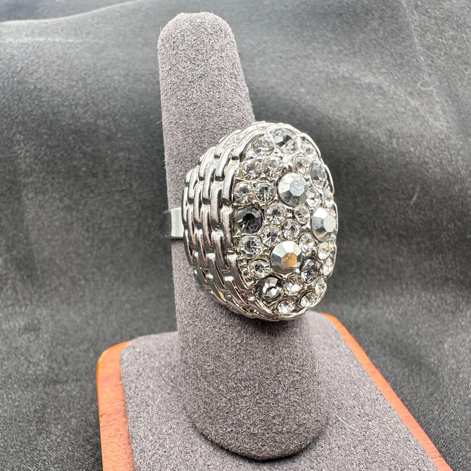 Vintage Y2K Silver Tone Basket Weave Rhinestone Ring Women's Classic Jewelry - Thumbnail 6