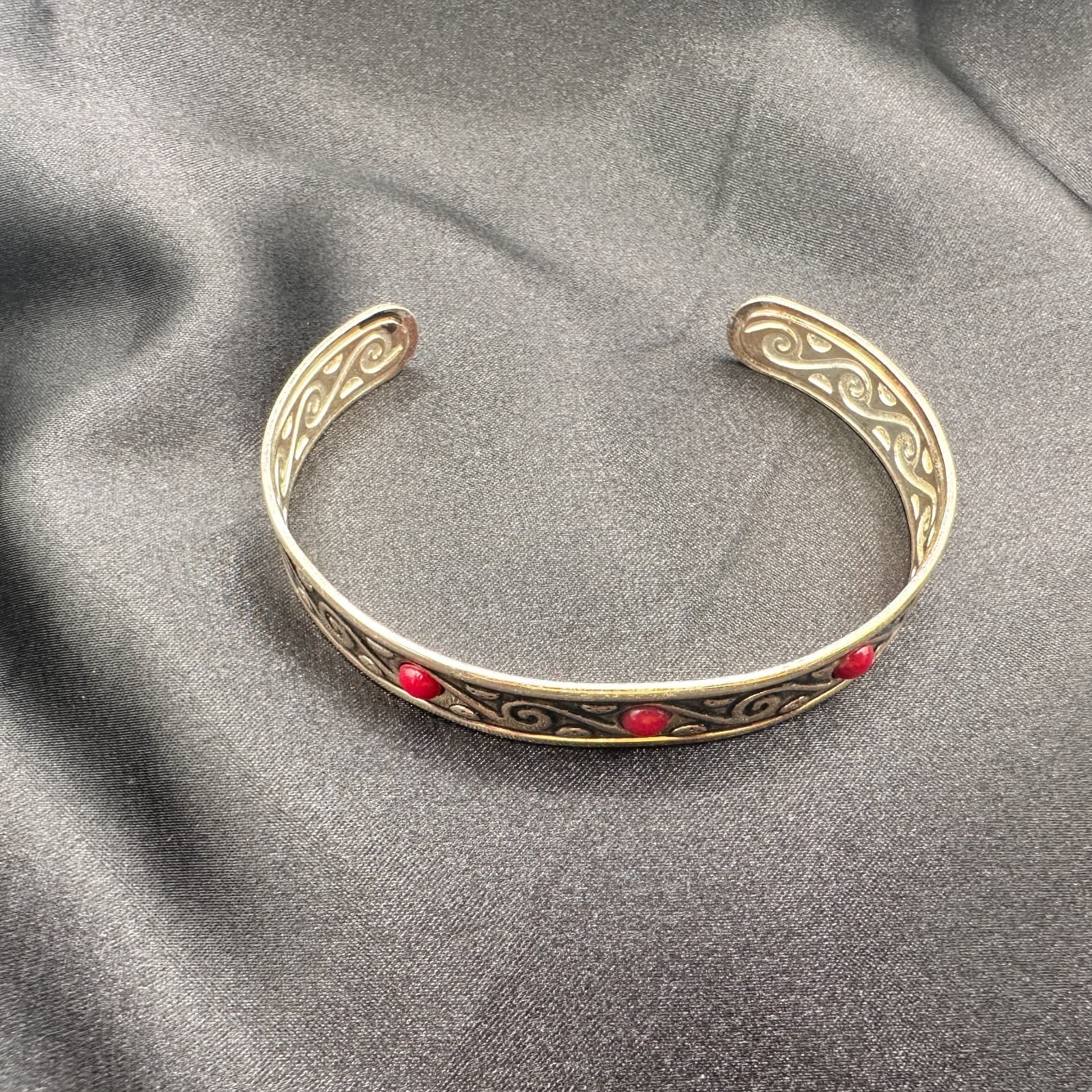 Vintage 90s Silver Tone Red Glass Scroll Cuff Bracelet Boho Ethnic Jewelry - Thumbnail 7