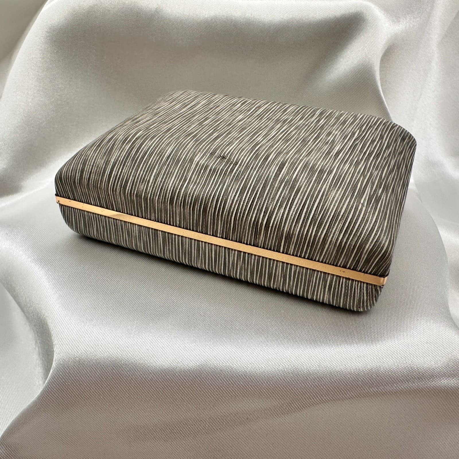 Vintage 80s Krementz Grey Textured Silk Presentation Box Gold Tone Trim Jewelry - Image 1