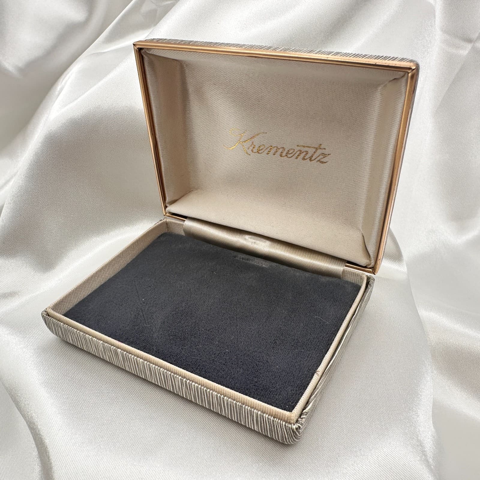 Vintage 80s Krementz Grey Textured Silk Presentation Box Gold Tone Trim Jewelry - Thumbnail 3