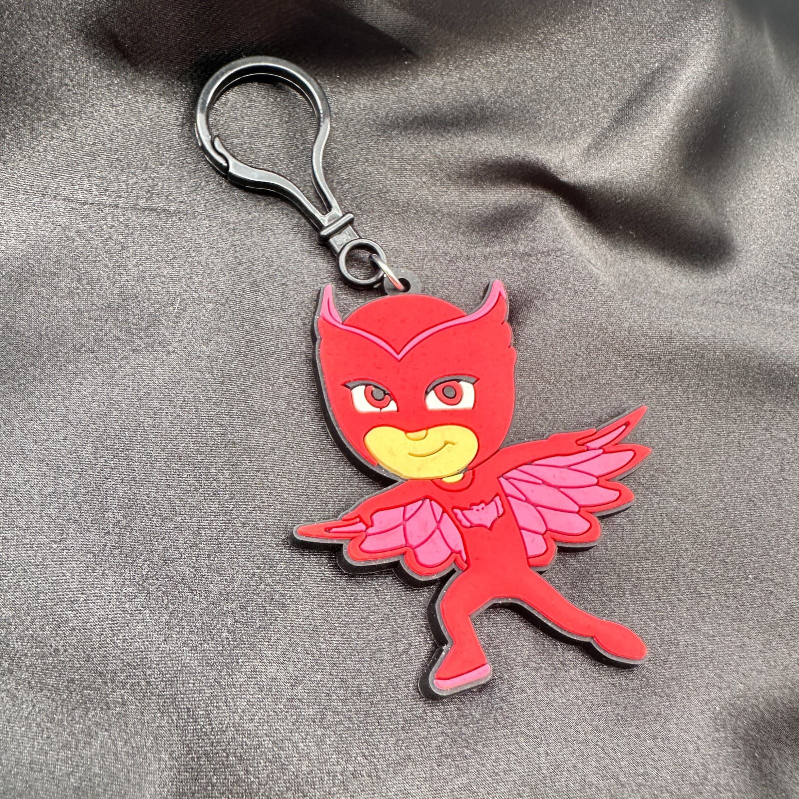 Vintage 80s Rubber Keychain Red Superhero Bag Charm Backpack Clip Licens Jewelry - Thumbnail 6