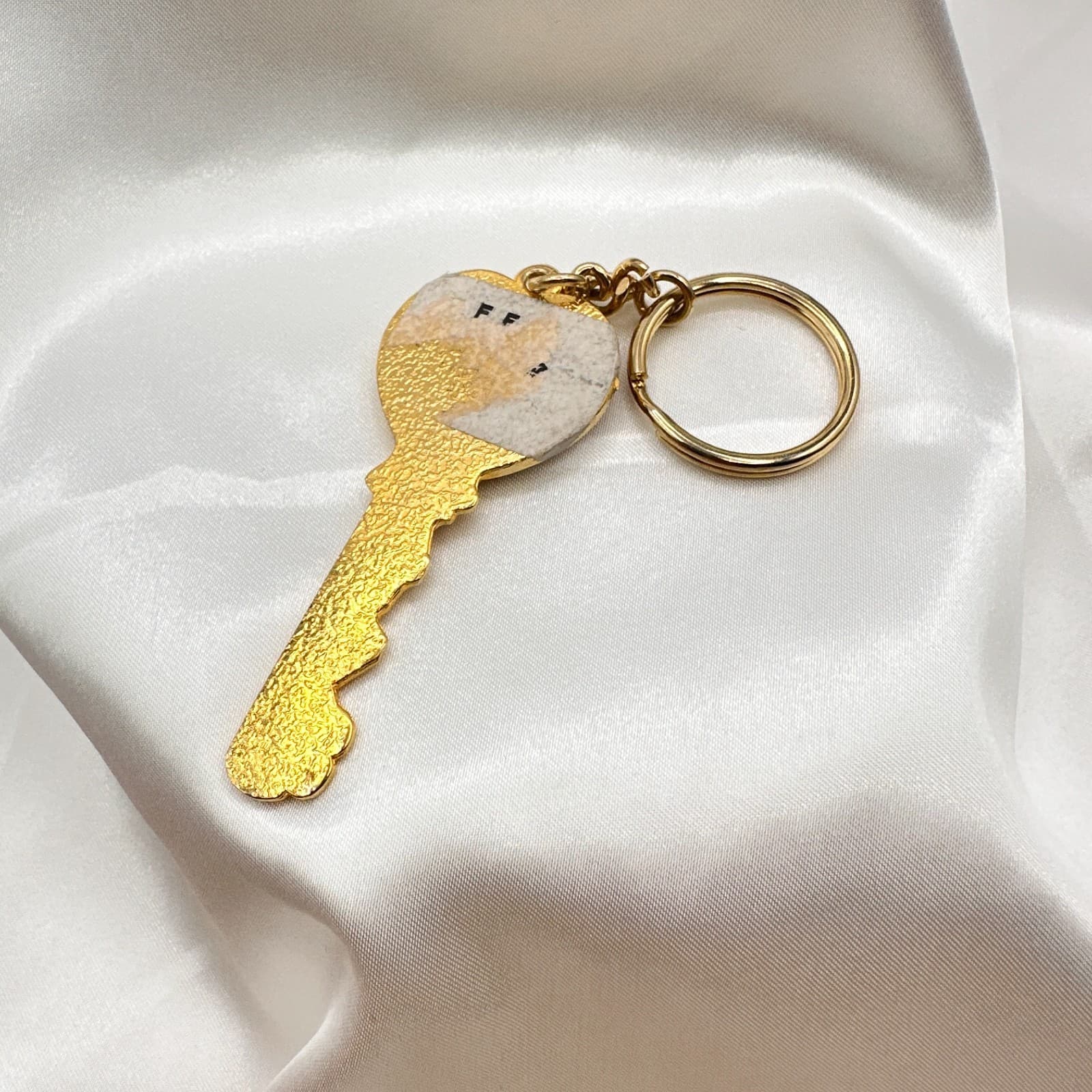 Vintage Y2K Chicago Gold Tone Red Enamel Heart Key Keychain Classic Jewelry - Thumbnail 5