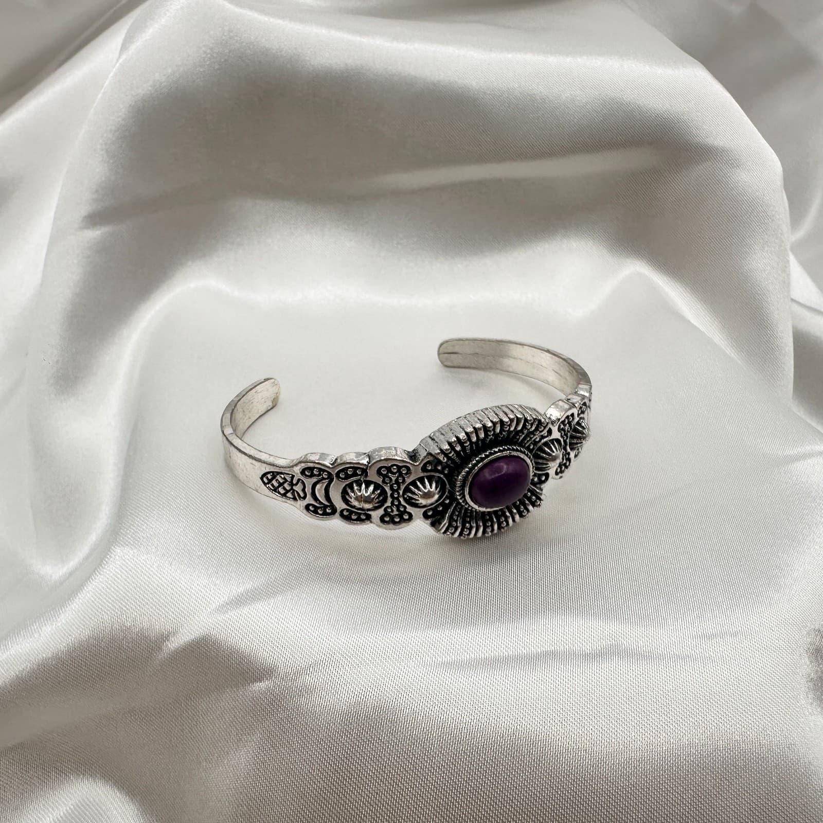 Vintage 80s Silver Tone Oval Amethyst Cabochon Cuff Bangle Southwestern Jewelry - Thumbnail 4