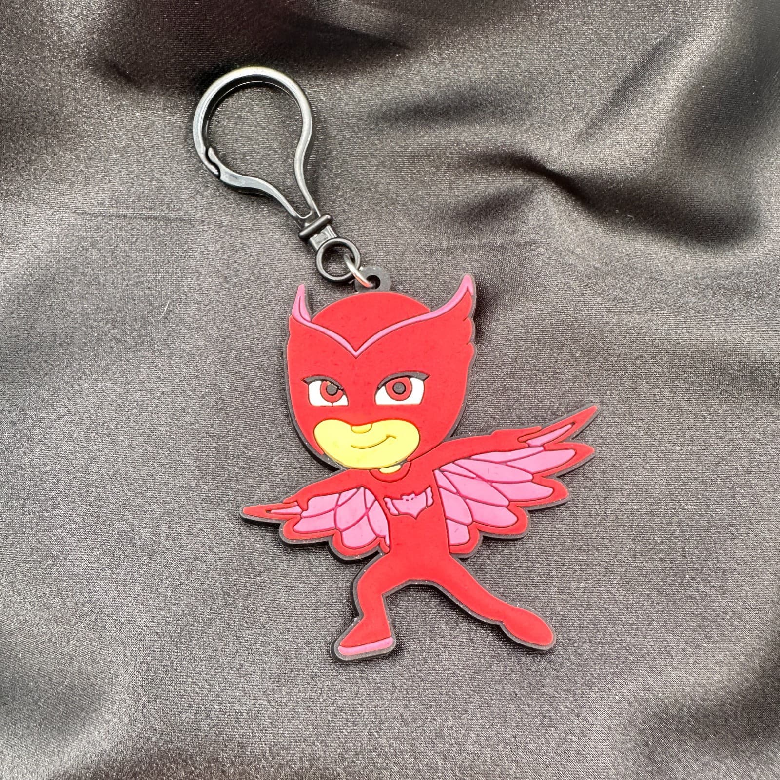 Vintage 80s Rubber Keychain Red Superhero Bag Charm Backpack Clip Licens Jewelry - Thumbnail 5