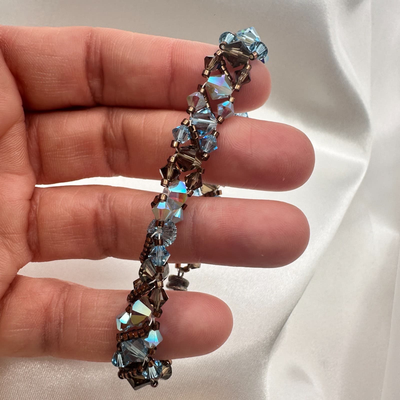Vintage 80s Blue Topaz Wire Bicorne Beaded Bracelet Statement Jewelry - Thumbnail 4
