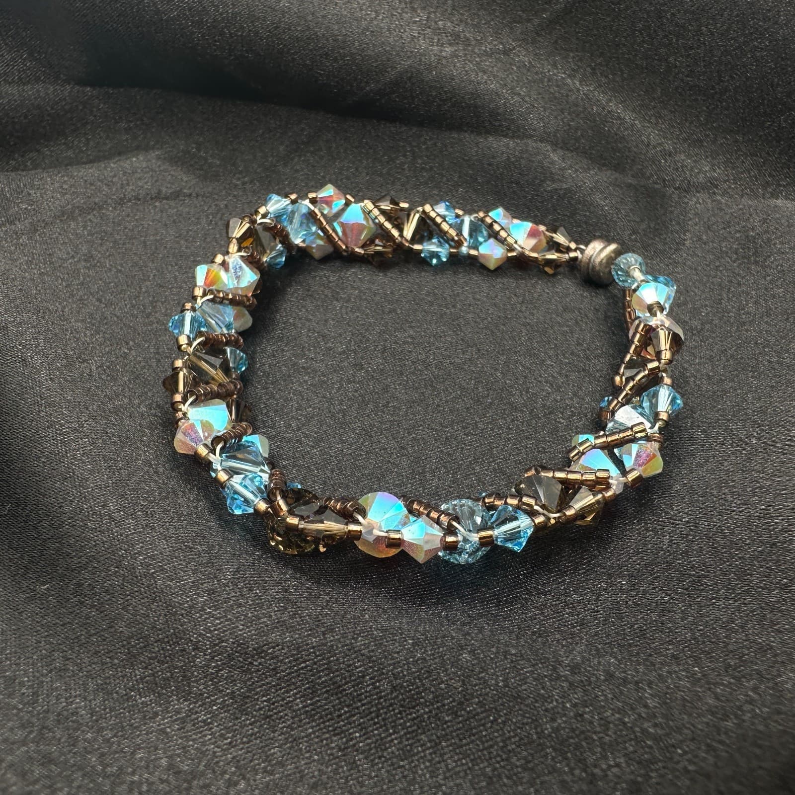 Vintage 80s Blue Topaz Wire Bicorne Beaded Bracelet Statement Jewelry - Thumbnail 6