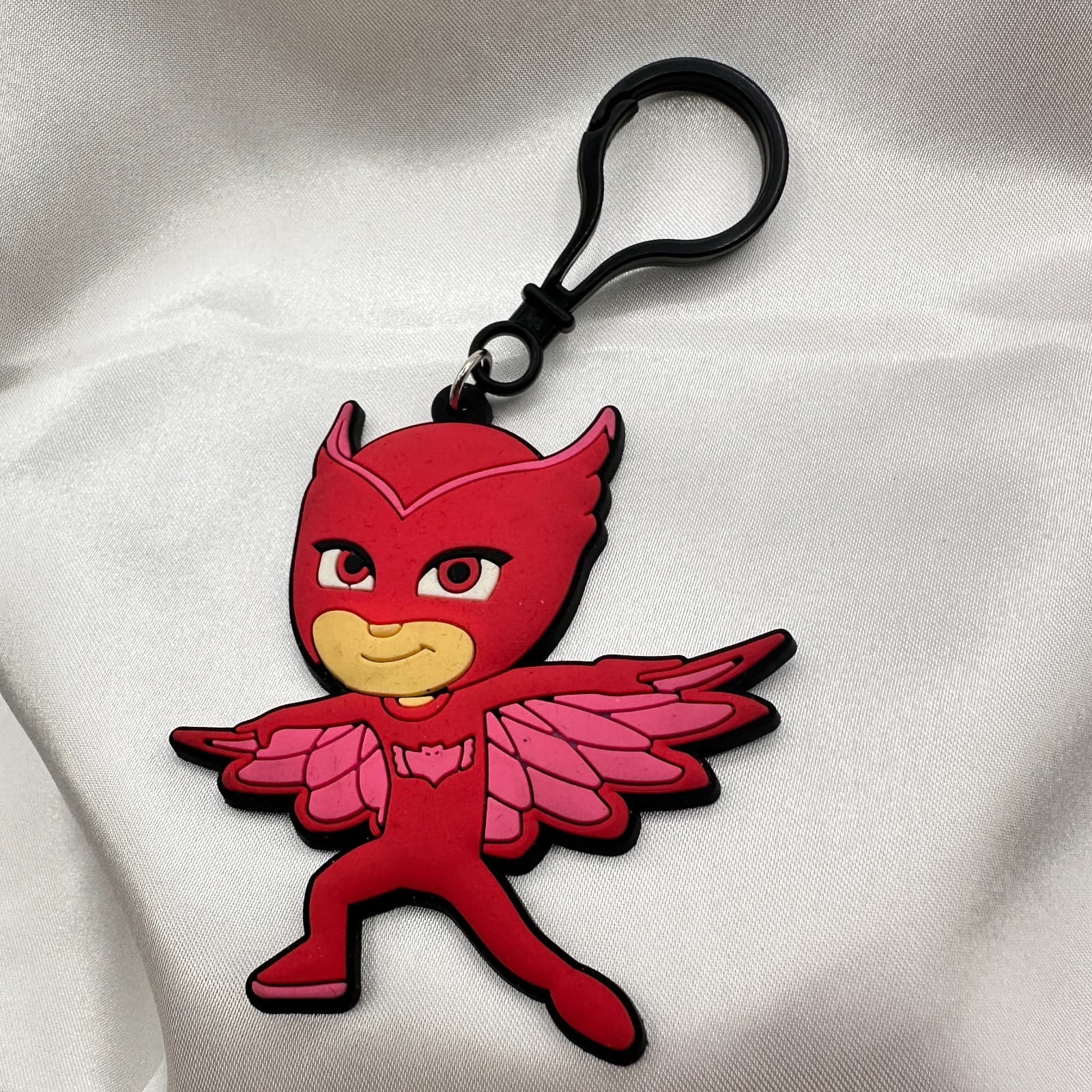 Vintage 80s Rubber Keychain Red Superhero Bag Charm Backpack Clip Licens Jewelry - Thumbnail 4