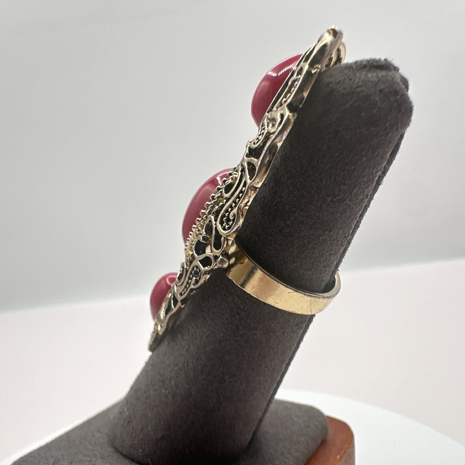 Vintage Y2K Gold Tone Filigree Red Stone Ring Statement Women's Classic Jewelry - Thumbnail 5