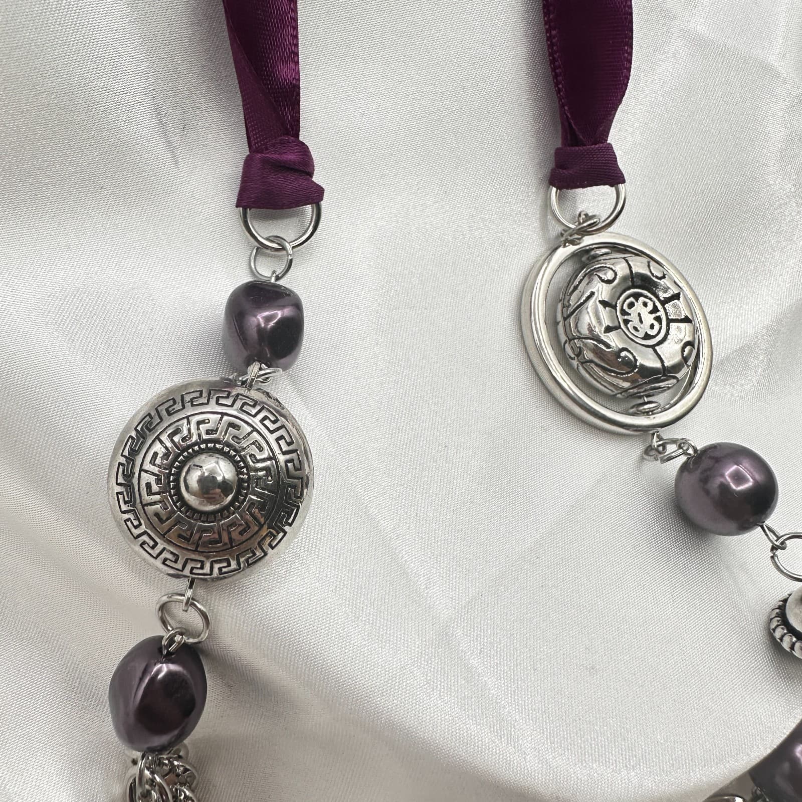 Vintage 90s Paparazzi Purple Faux Pearl Ribbon SilverTone Necklace & Earring Set - Thumbnail 6