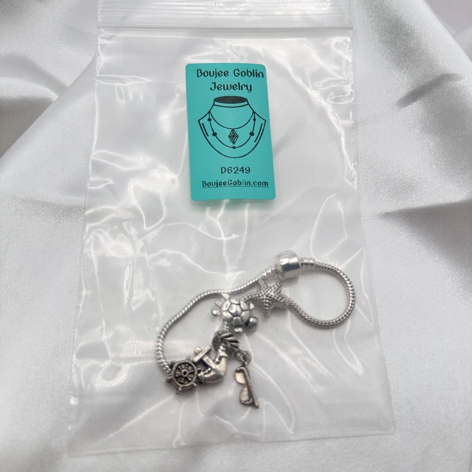 Vintage 80s Beach Charm Bracelet Silver Tone Starfish Turtle Ship Wheel Jewelry - Thumbnail 10