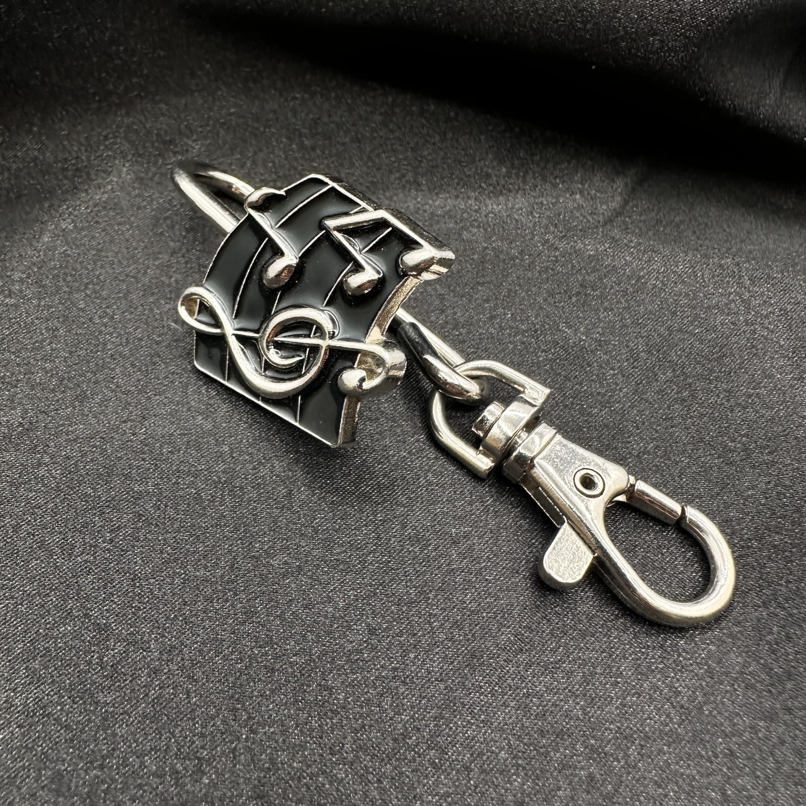 Vintage 80s Musical Note Treble Clef Black Enamel Silver Tone Key Finder Jewelry - Thumbnail 5