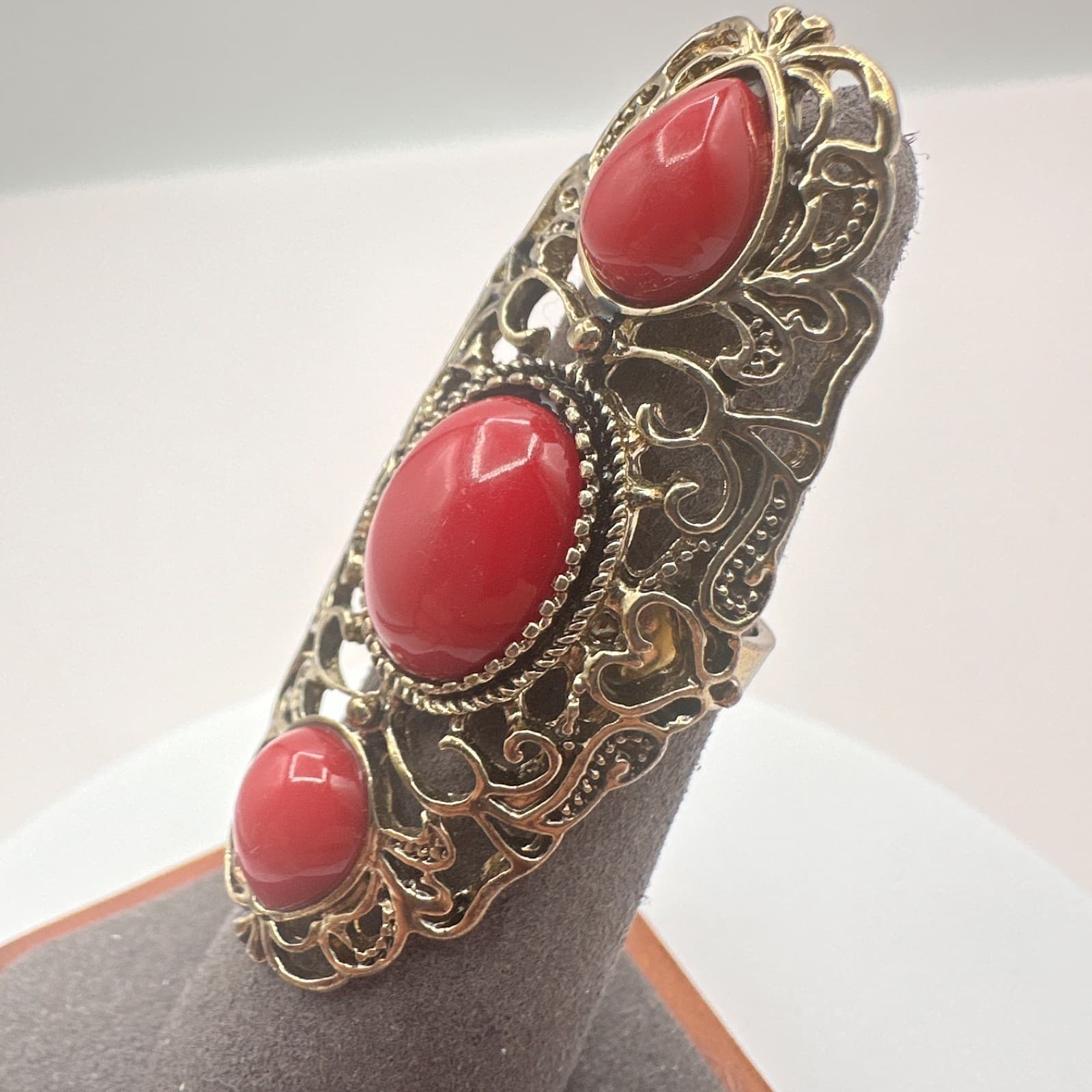 Vintage Y2K Gold Tone Filigree Red Stone Ring Statement Women's Classic Jewelry - Thumbnail 4