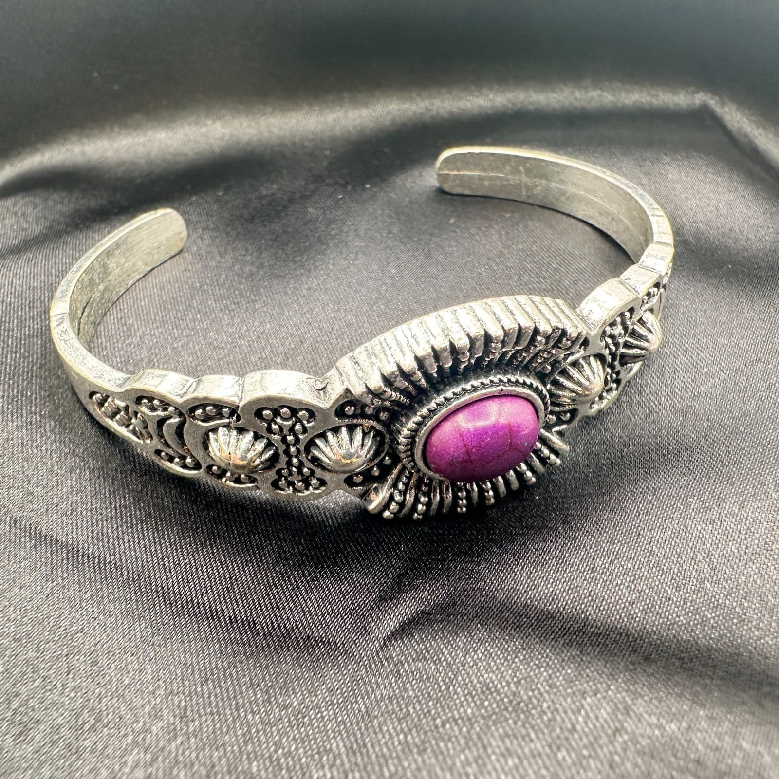 Vintage 80s Silver Tone Oval Amethyst Cabochon Cuff Bangle Southwestern Jewelry - Thumbnail 8