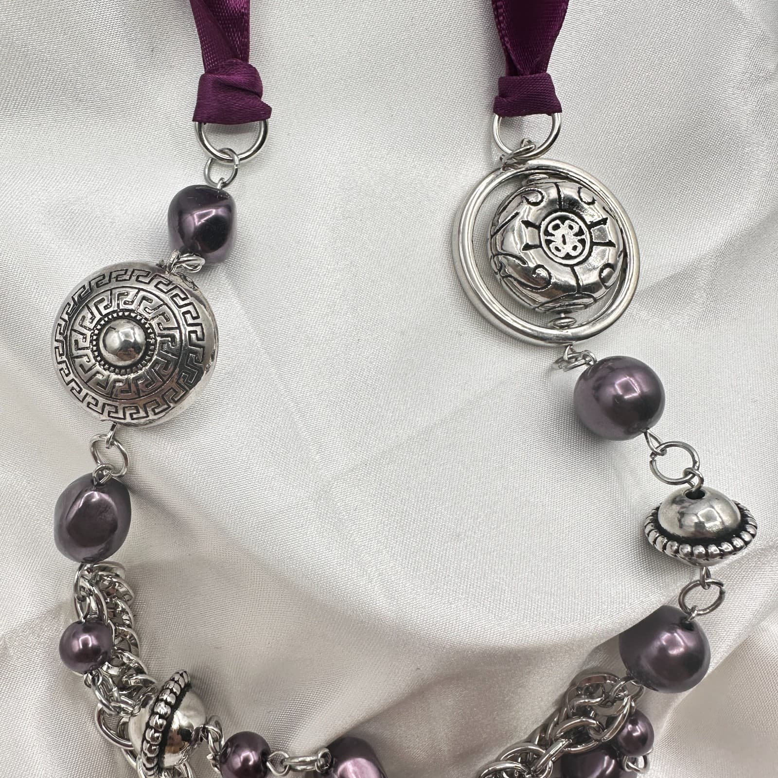 Vintage 90s Paparazzi Purple Faux Pearl Ribbon SilverTone Necklace & Earring Set - Thumbnail 4