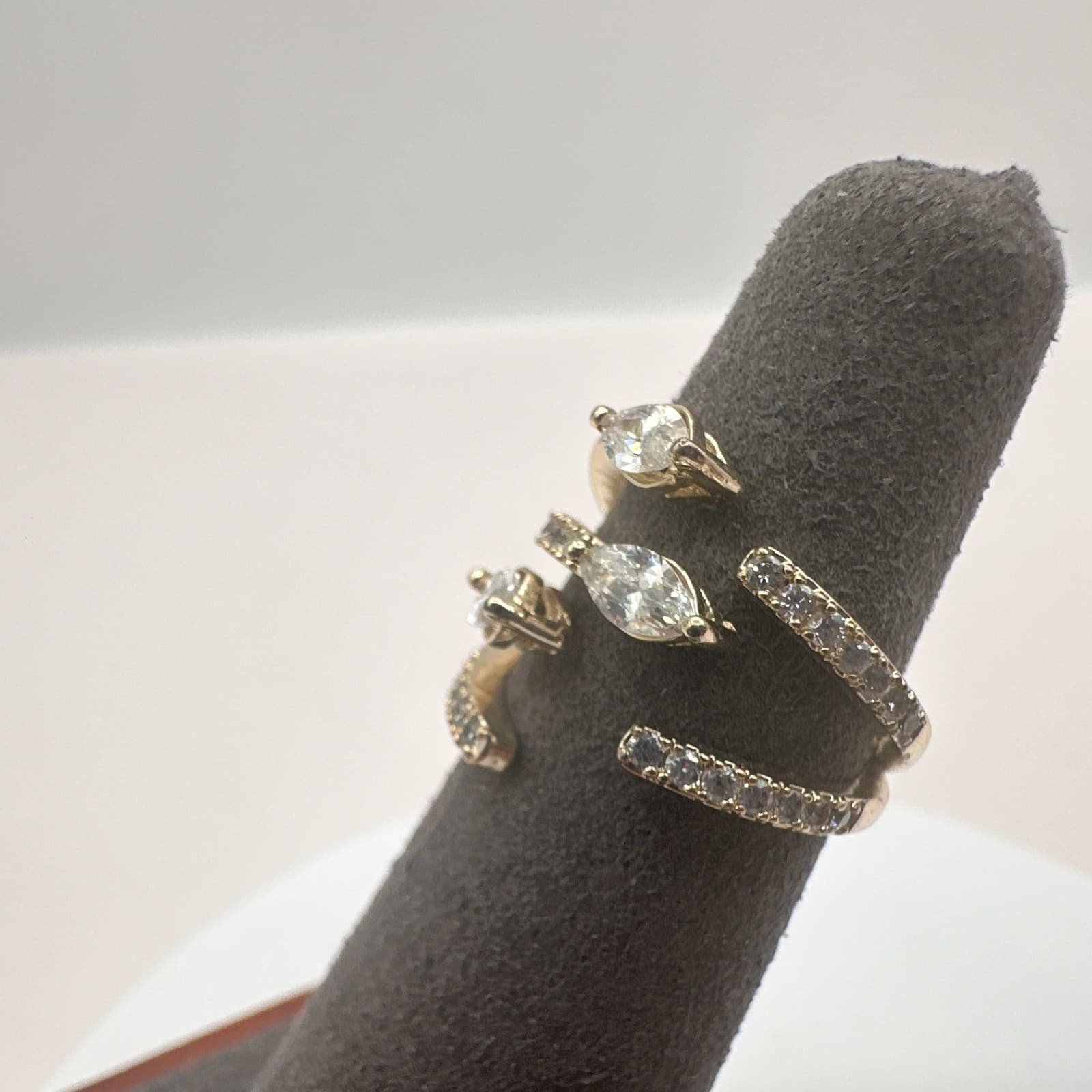 VTG 90s Gold Tone Clear Rhinestone Bypass Spiral Ring Statement Women's Jewelry - Thumbnail 3