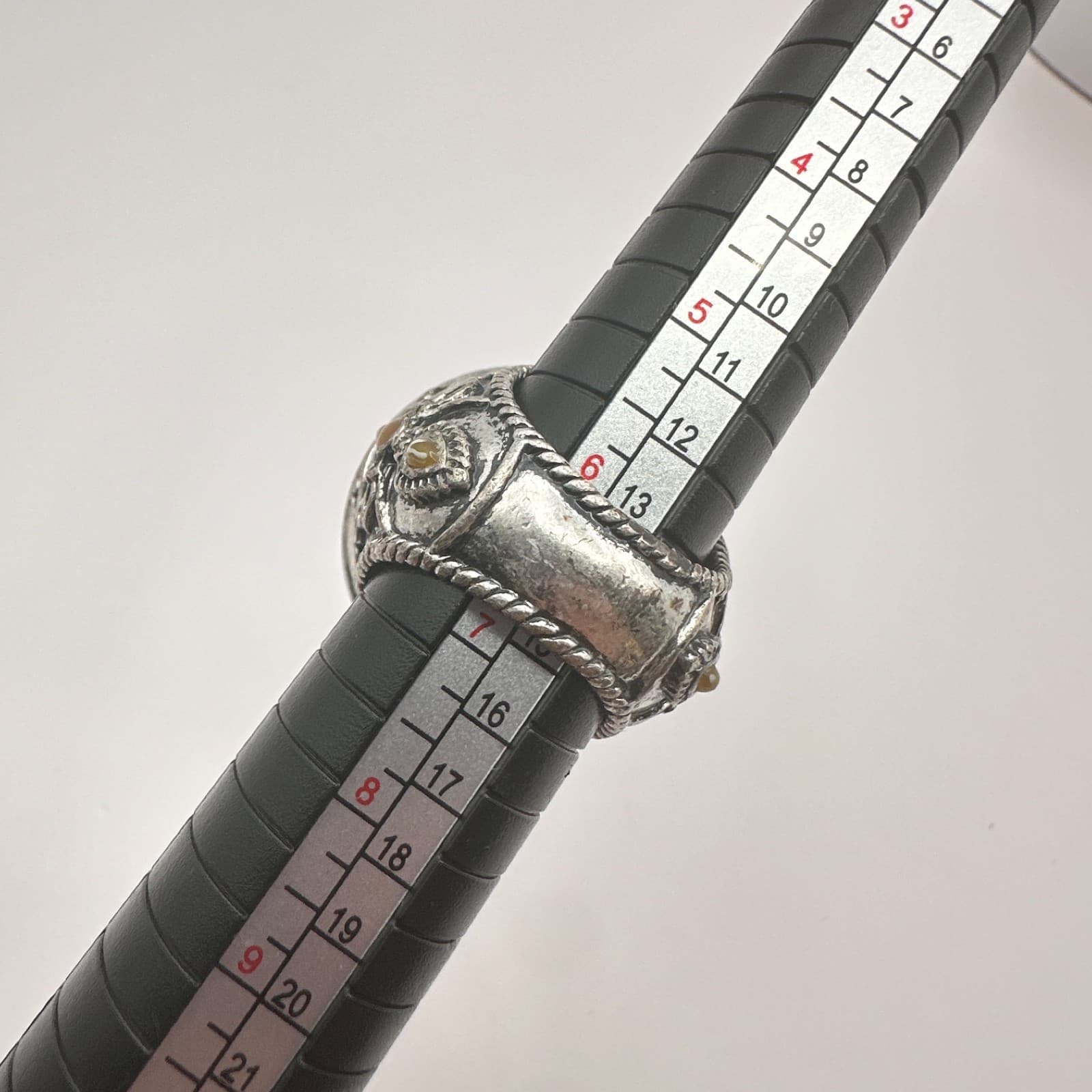 Vintage Y2K Lucky You Silver Tone Engraved Glass Stone Ring Statement Jewelry - Thumbnail 7