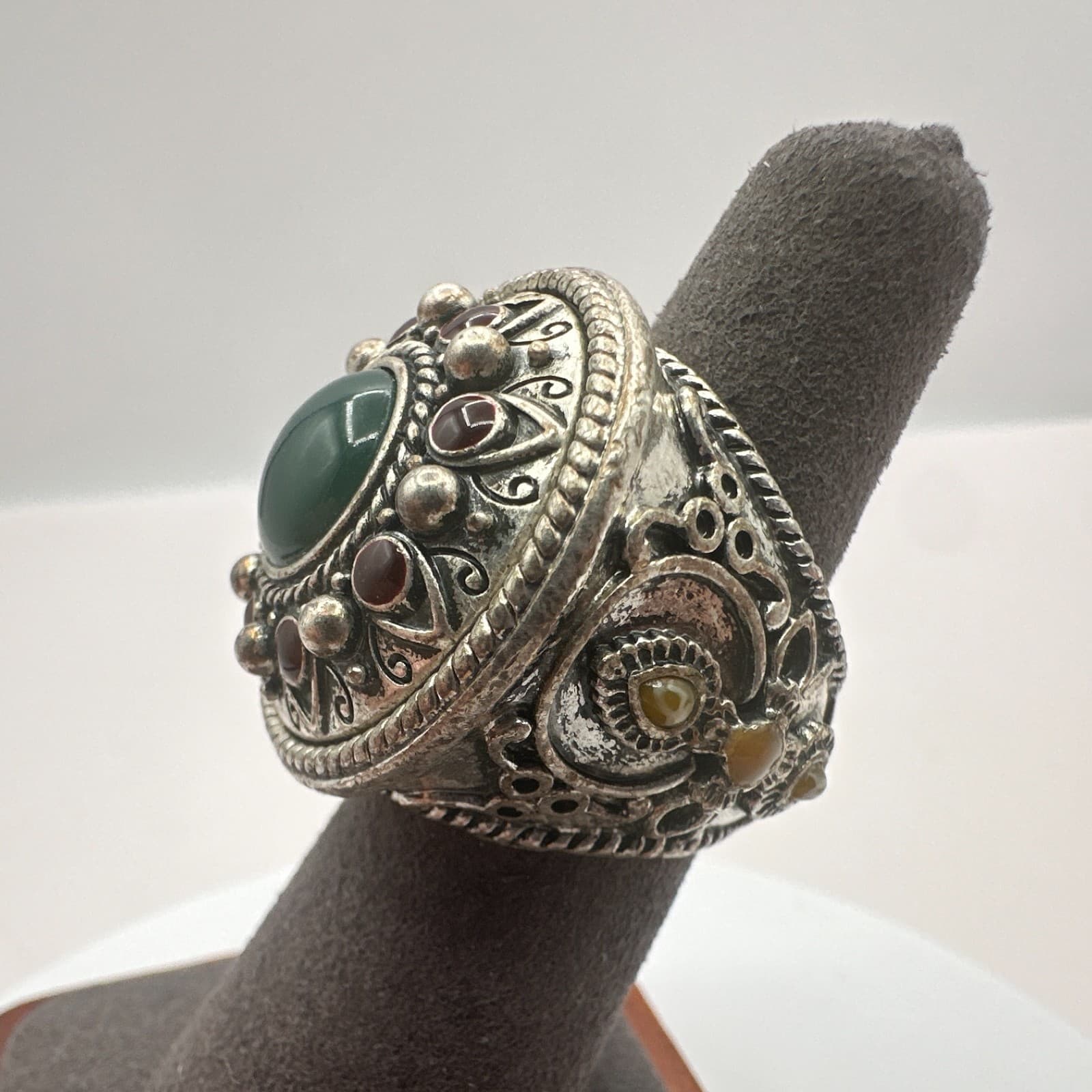 Vintage Y2K Lucky You Silver Tone Engraved Glass Stone Ring Statement Jewelry - Thumbnail 3