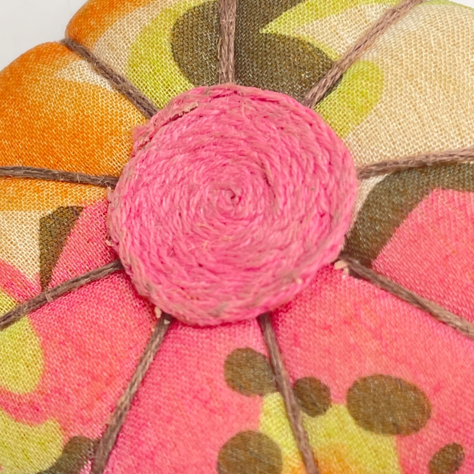 Vintage 70s Fabric Floral Brooch Pin Retro Statement Women's Classic Jewelry - Thumbnail 4