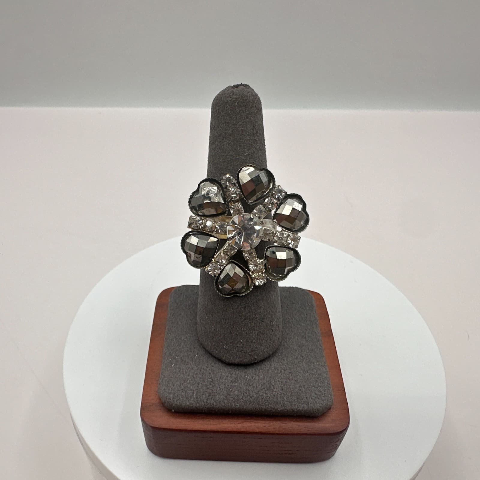 Vintage Y2K Silver Tone Clear Rhinestone Heart Floral Ring Statement Jewelry - Thumbnail 6