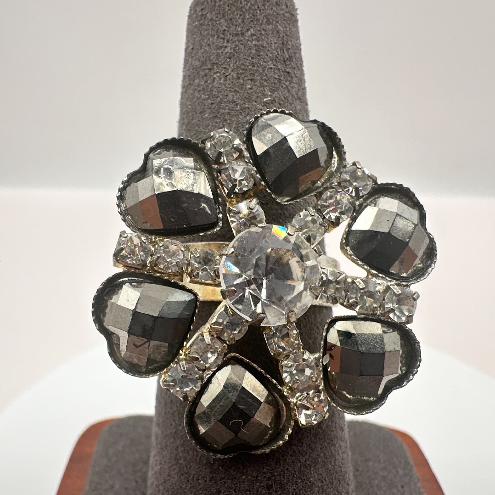 Vintage Y2K Silver Tone Clear Rhinestone Heart Floral Ring Statement Jewelry - Thumbnail 2