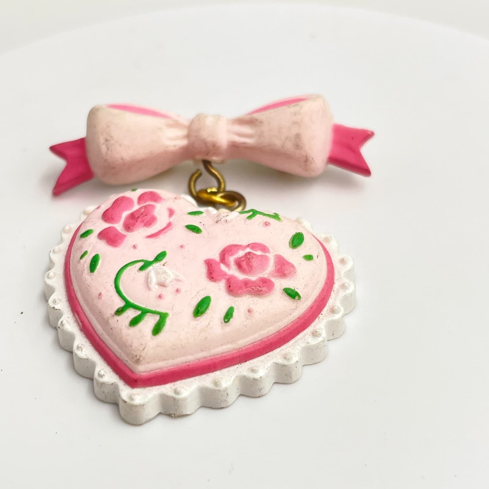 Vintage 90s Floral Heart Scalloped Edge Bow Brooch Pin Statement Women's Jewelry - Thumbnail 2