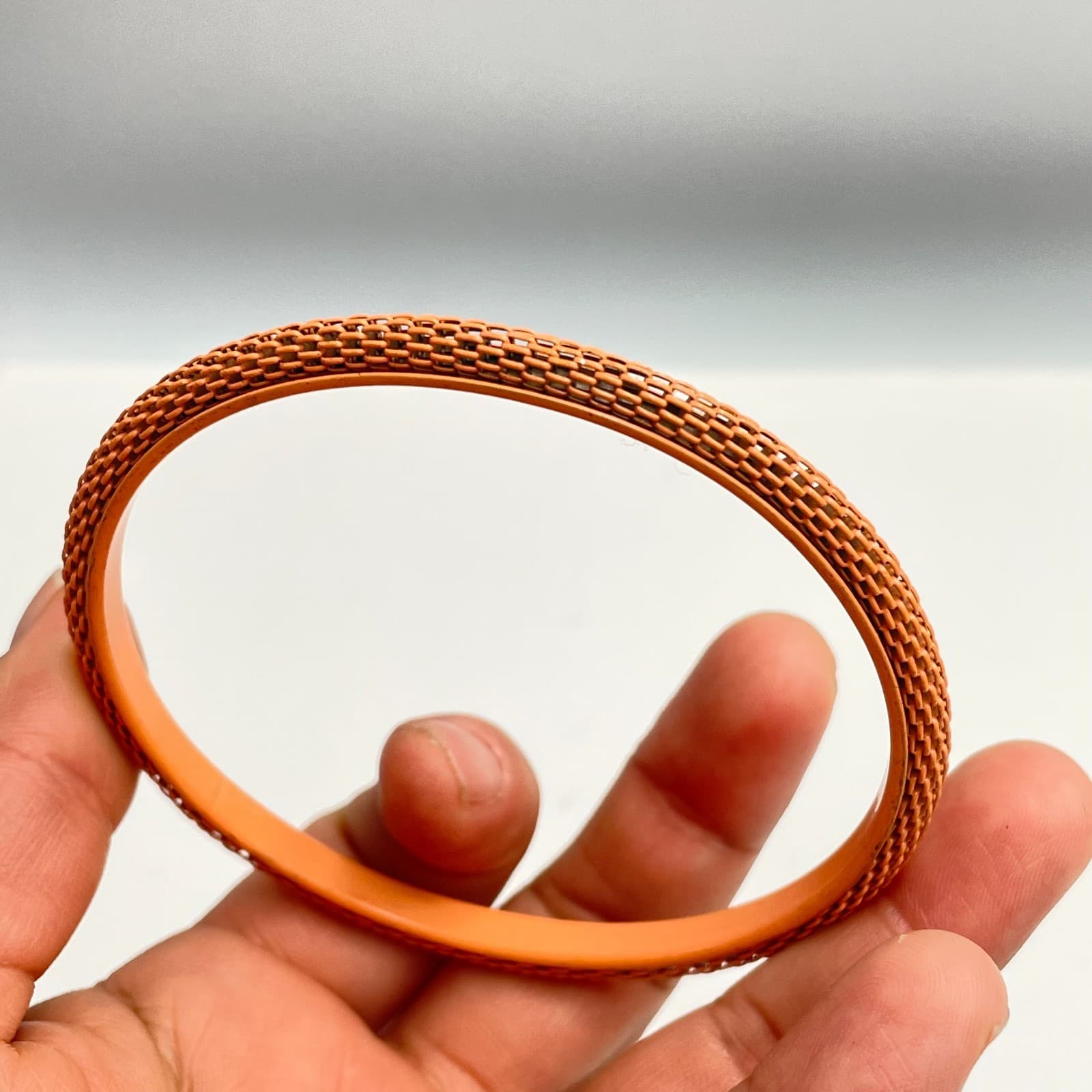 Vintage 80s Orange Enamel Mesh Bangle Bracelet Retro Mod Boho Stackable Jewelry - Thumbnail 6
