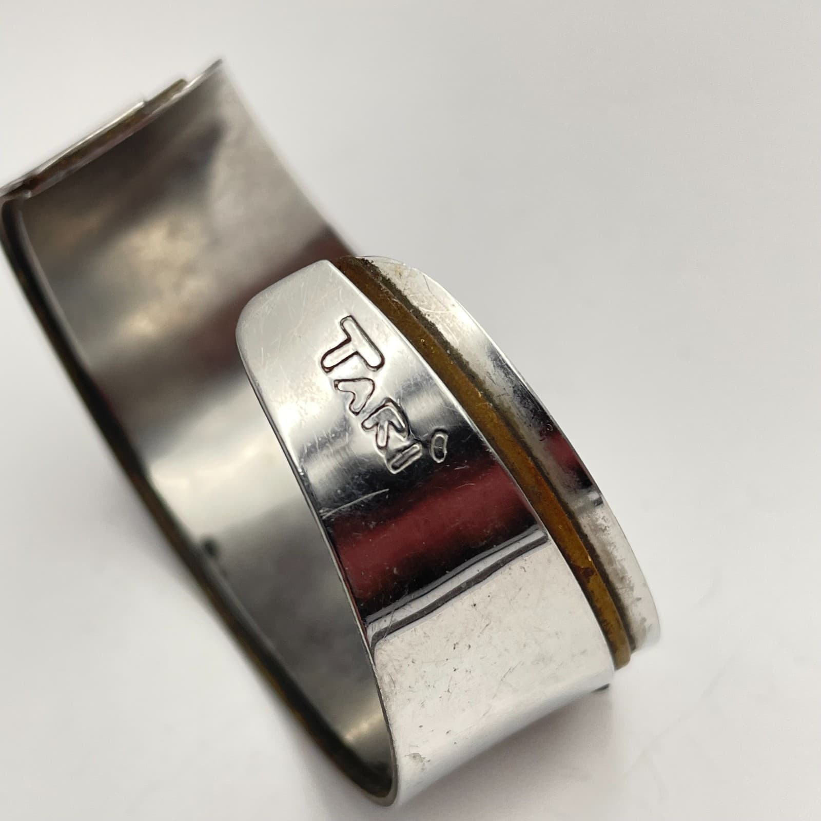 Vintage 90s TARI Wide Metal Cuff Bracelet Geometric Modernist Fashion Jewelry - Thumbnail 3