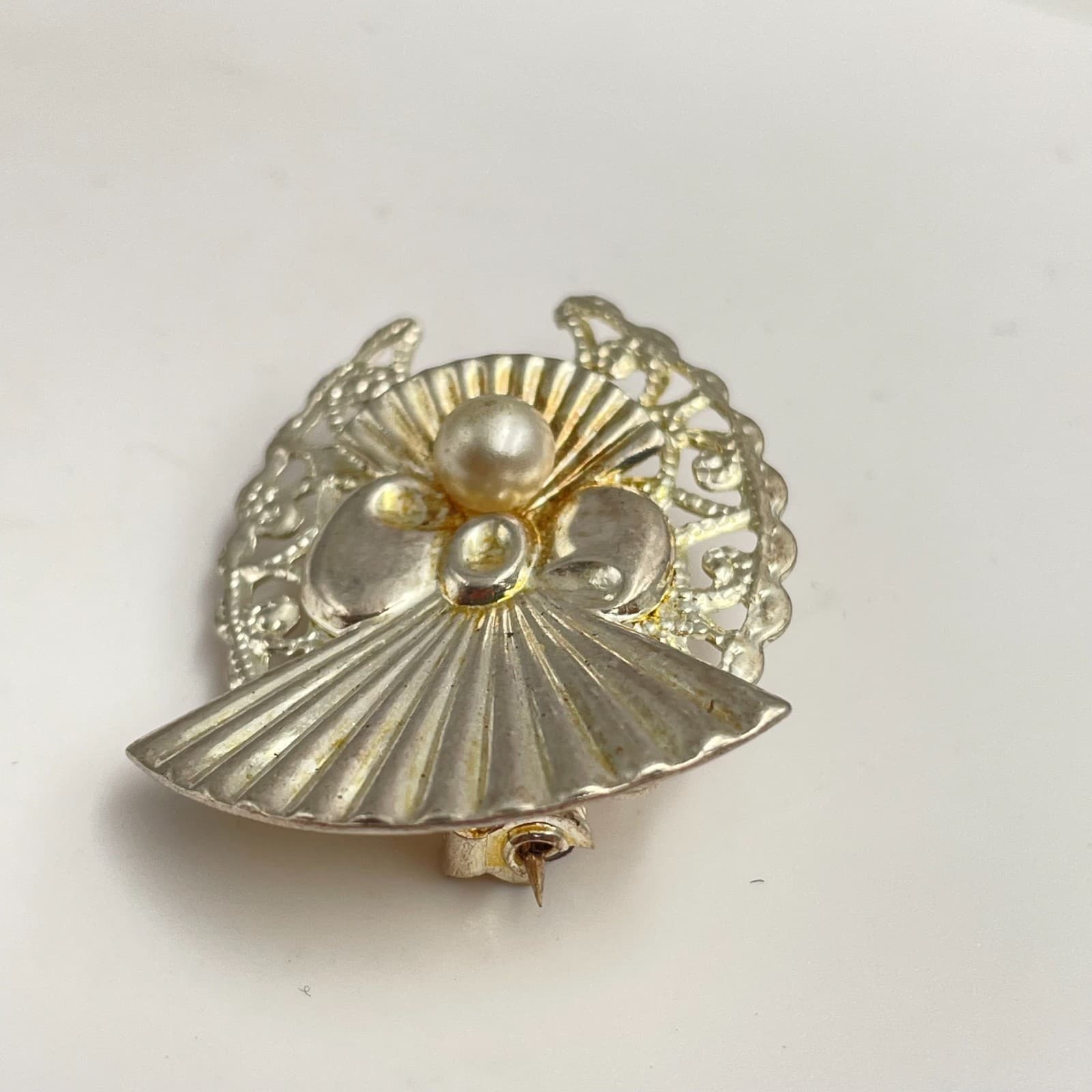 Vintage 90s AOL Silver Tone Faux Pearl Filigree Wings Angel Brooch Pin Jewelry - Thumbnail 2