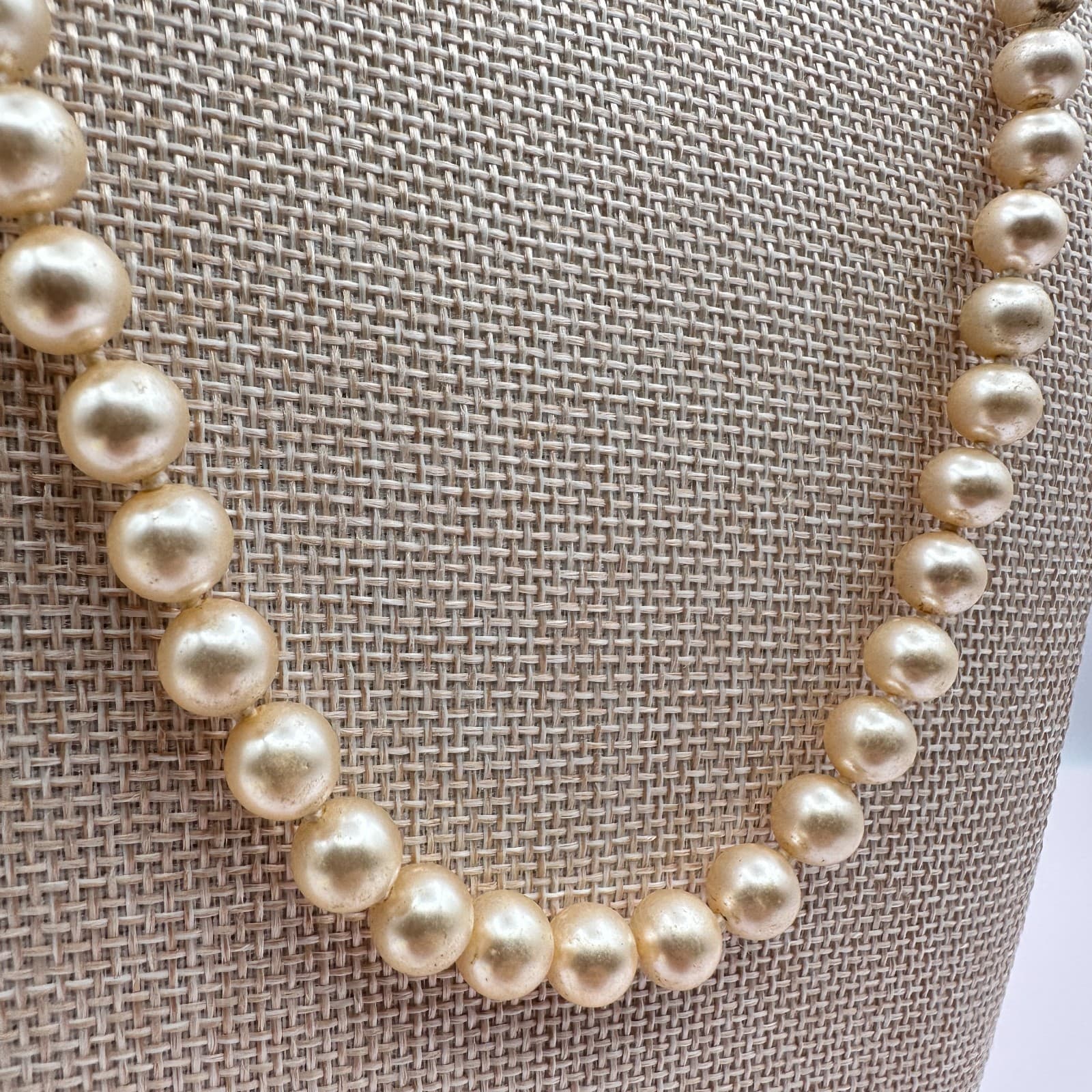 Vintage 90s Gold Tone Faux Pearl Knotted Strand Necklace Women's Classic Jewelry - Thumbnail 3