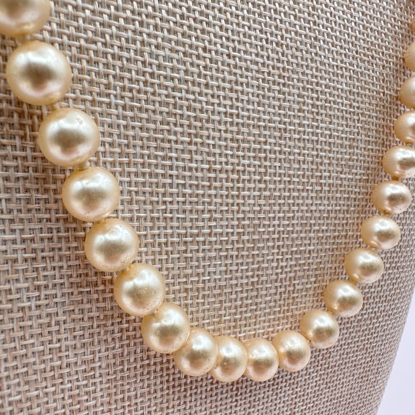 Vintage 90s Gold Tone Faux Pearl Knotted Strand Necklace Women's Classic Jewelry - Thumbnail 4