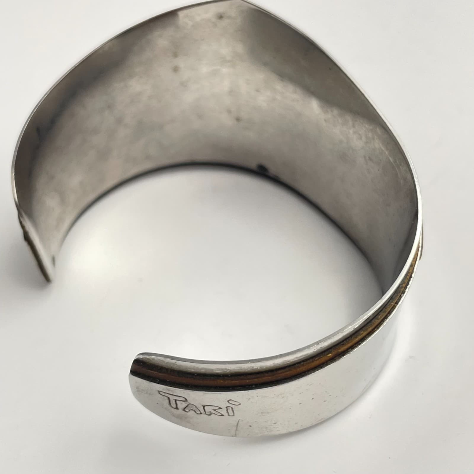 Vintage 90s TARI Wide Metal Cuff Bracelet Geometric Modernist Fashion Jewelry - Thumbnail 5