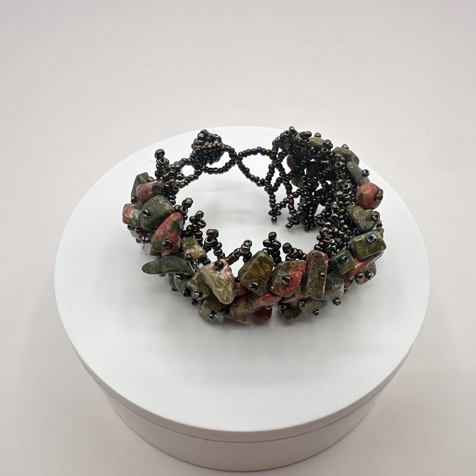 Vintage Y2K Unakite Jasper Seed Beaded Cuff Bracelet Women's Classic Jewelry - Thumbnail 2