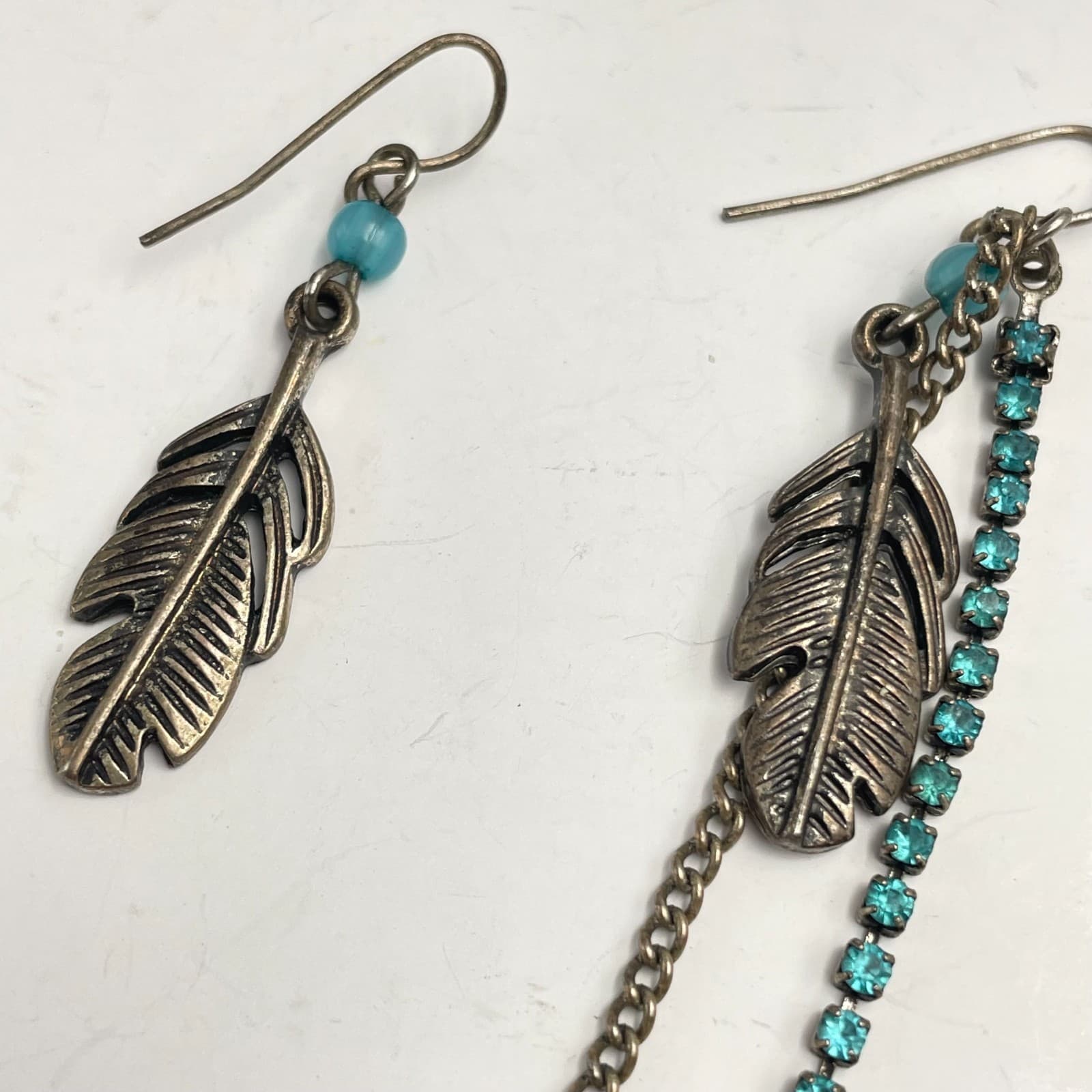 Vintage 90s Feather Mismatched Earrings Teal Glass Rhinestone Ear Cuff Boho - Thumbnail 3